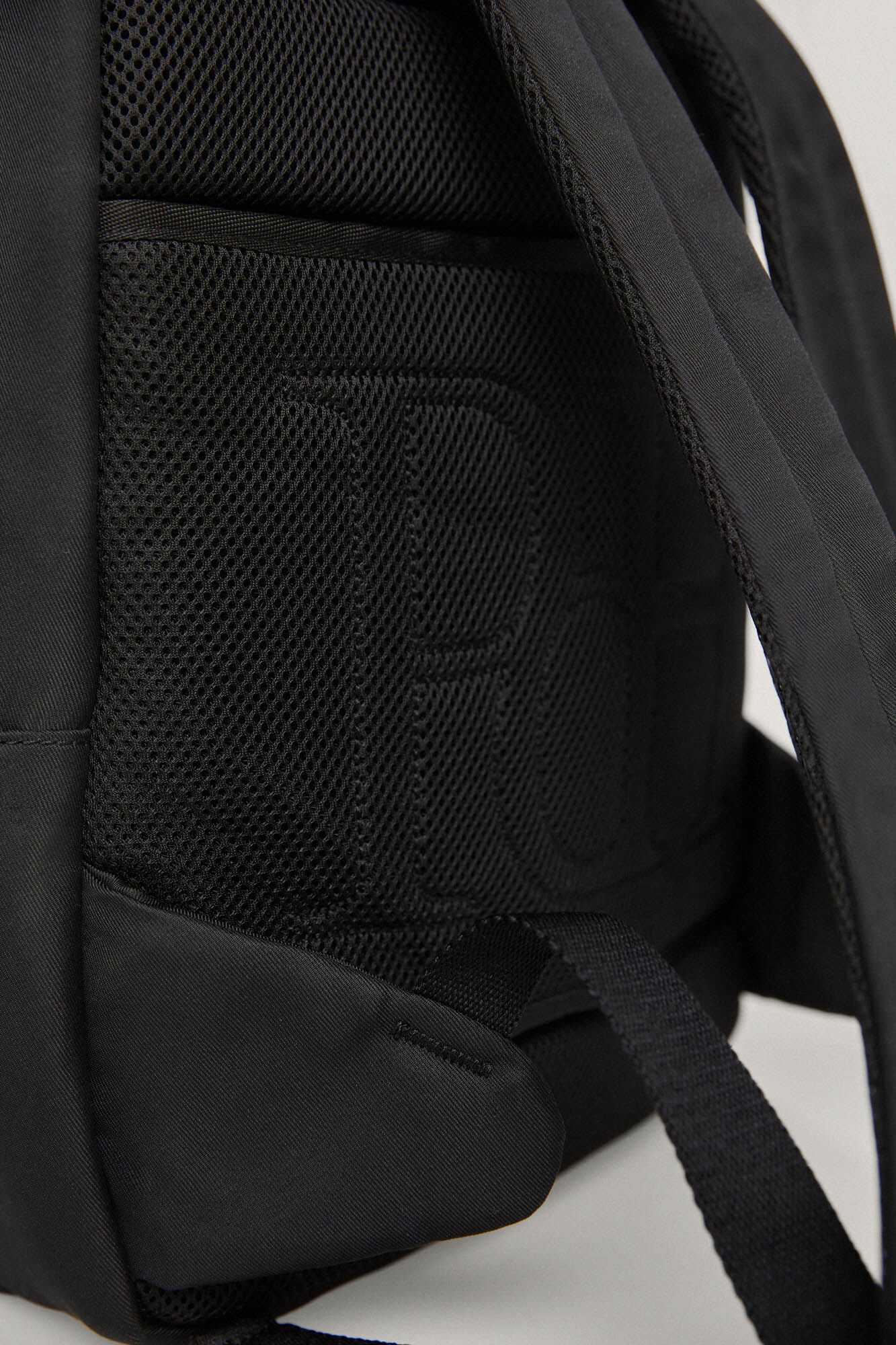 Pedro del Hierro Mochila tejido lisa Negro