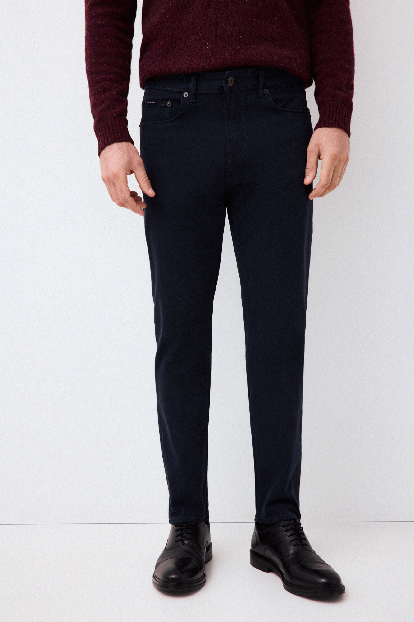 Pedro del Hierro Pantal&oacute;n 5 bolsillos color slim fit