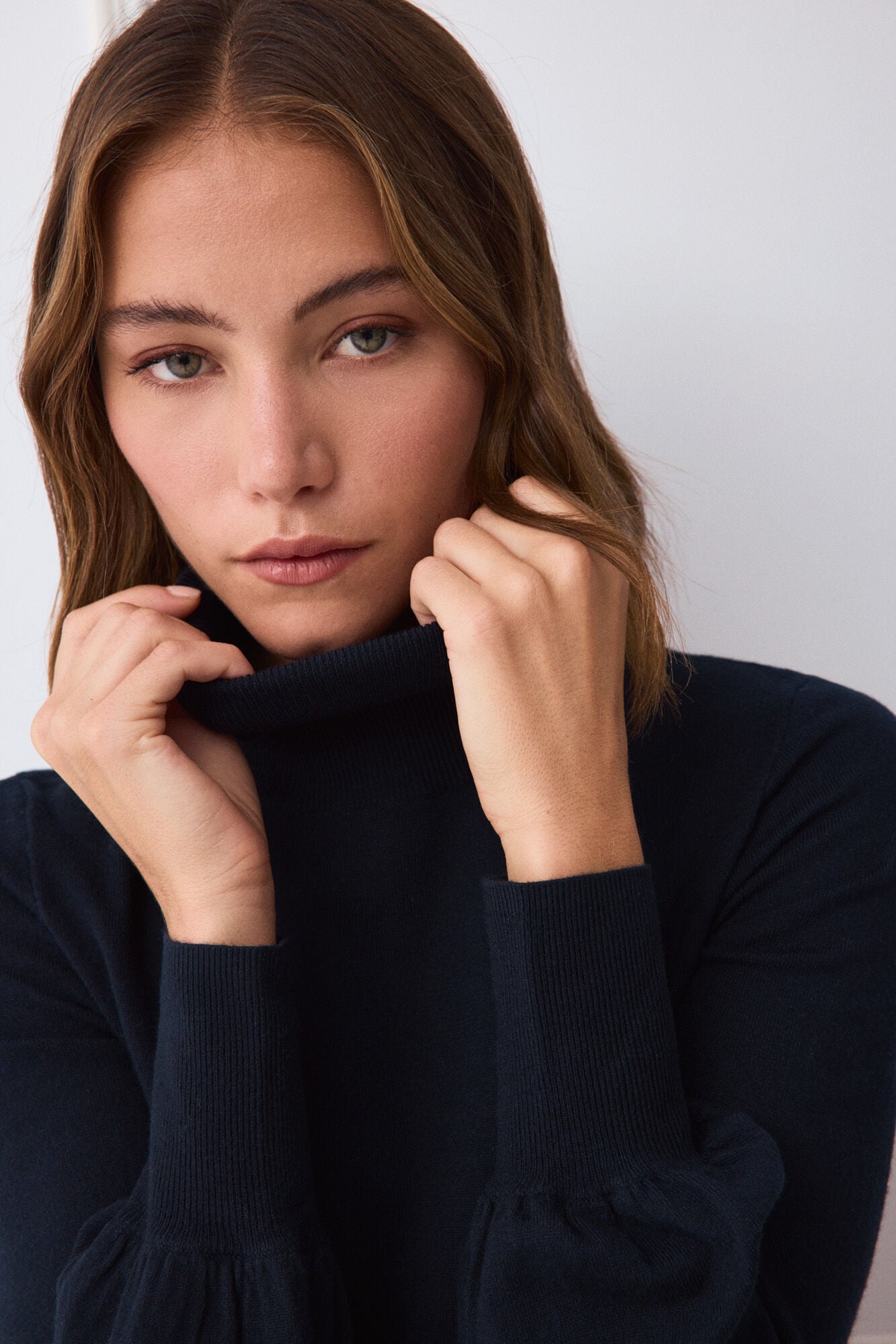 TFP by Tamara Falc&oacute; Viscose funnel neck jumper