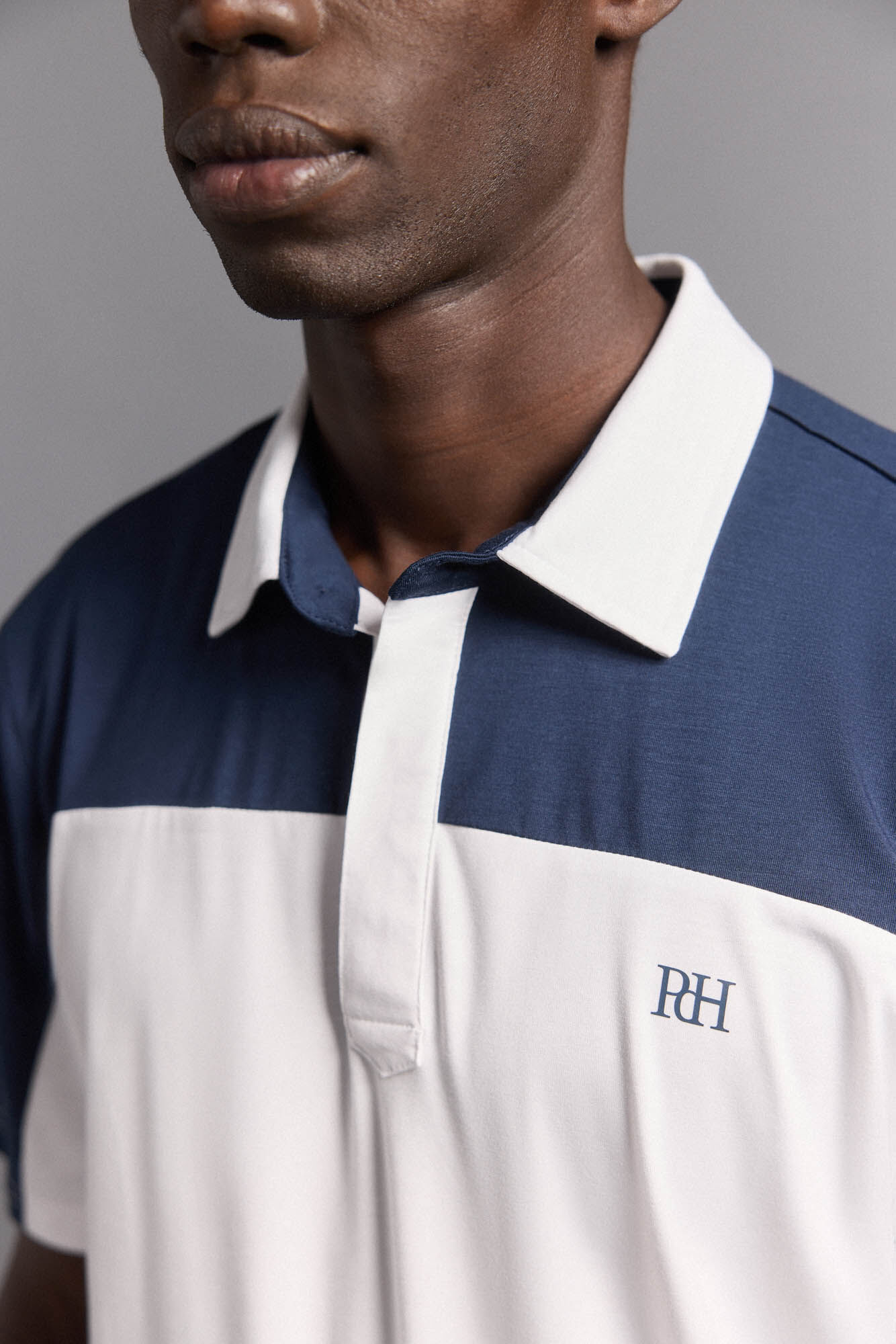 Pedro del Hierro Polo contrasts golf Blue