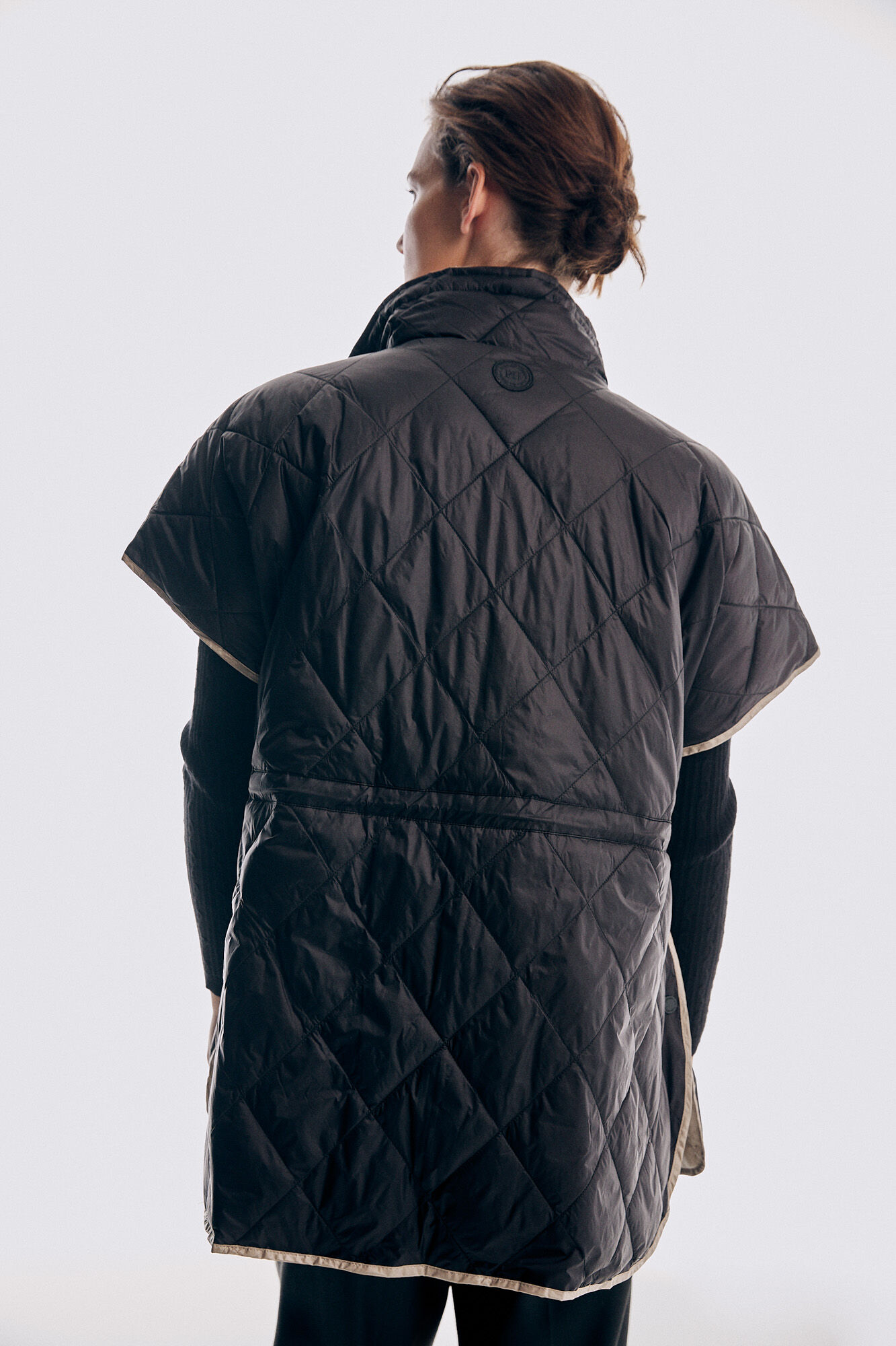 Pedro del Hierro Reversible technical poncho Ecru