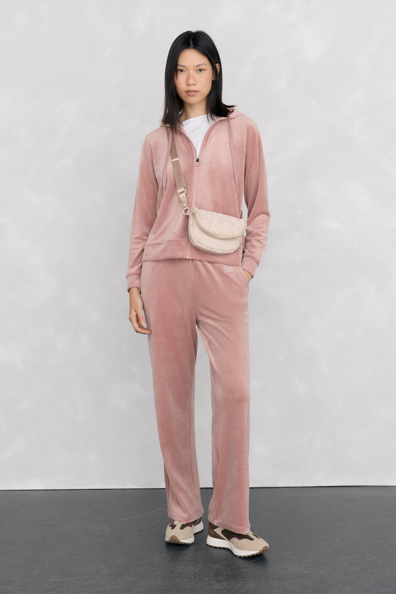 Pedro del Hierro velvet hood activewear sweatshirt