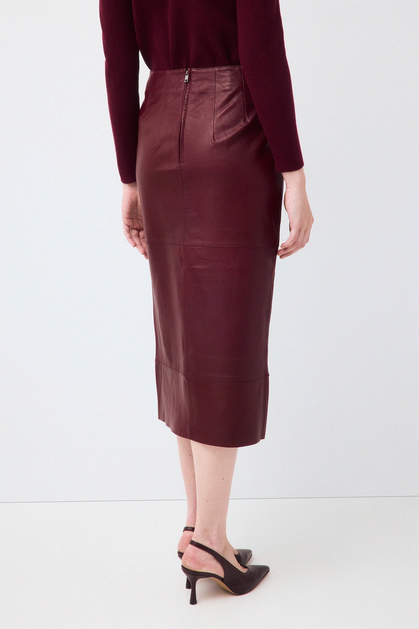 Pedro del Hierro Suede skirt Red