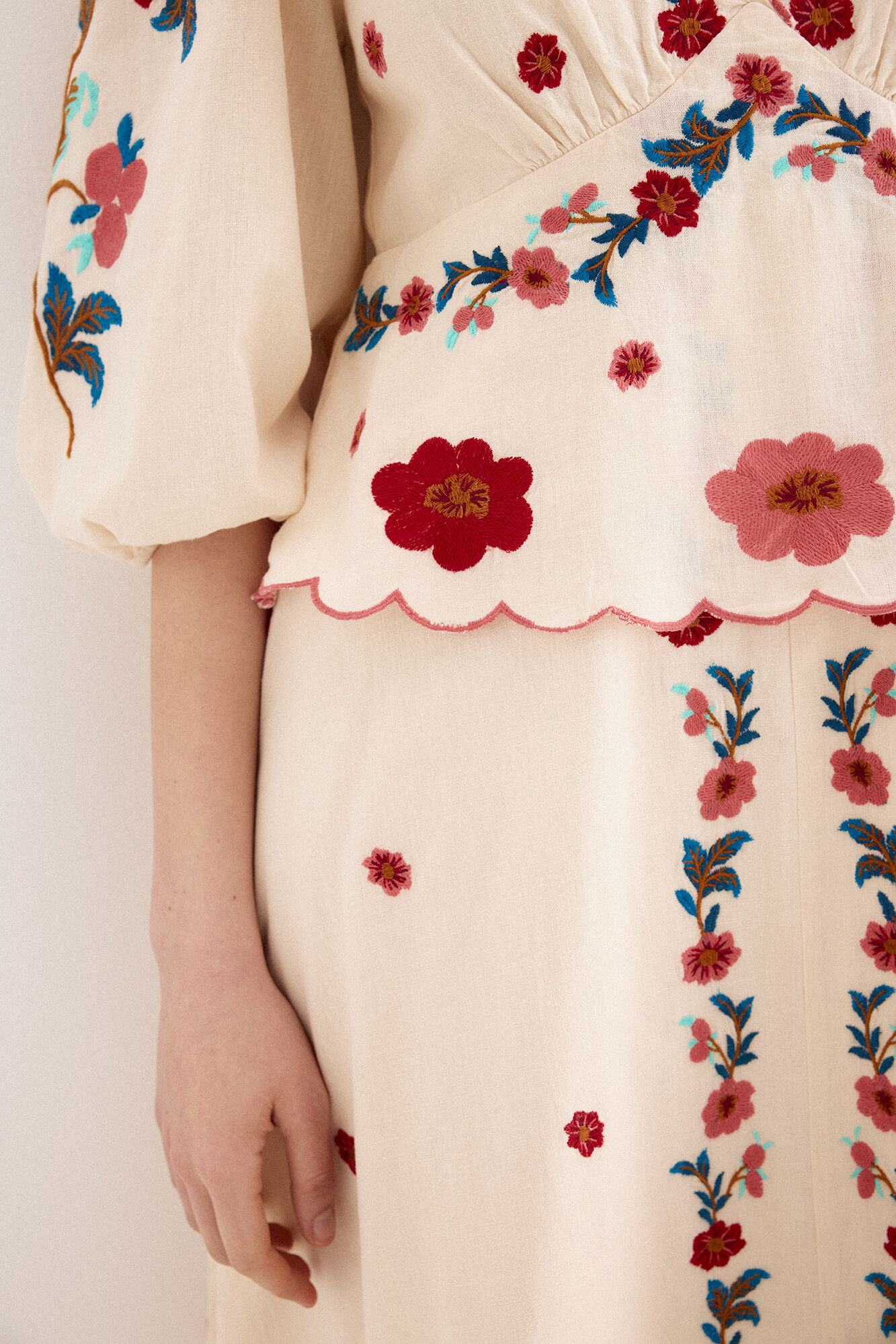TFP by Tamara Falc&oacute; Embroidered dress Beige