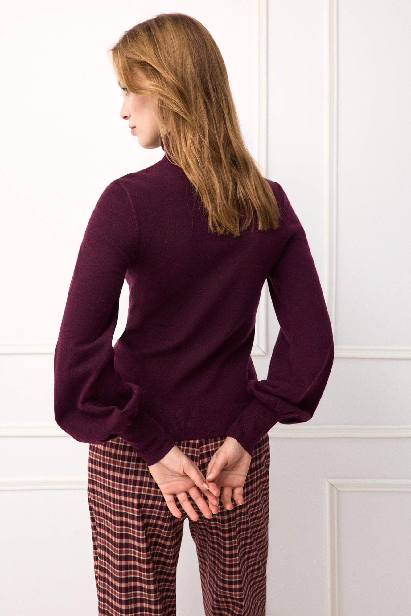 TFP by Tamara Falc&oacute; Viscose funnel neck jumper Burgundy