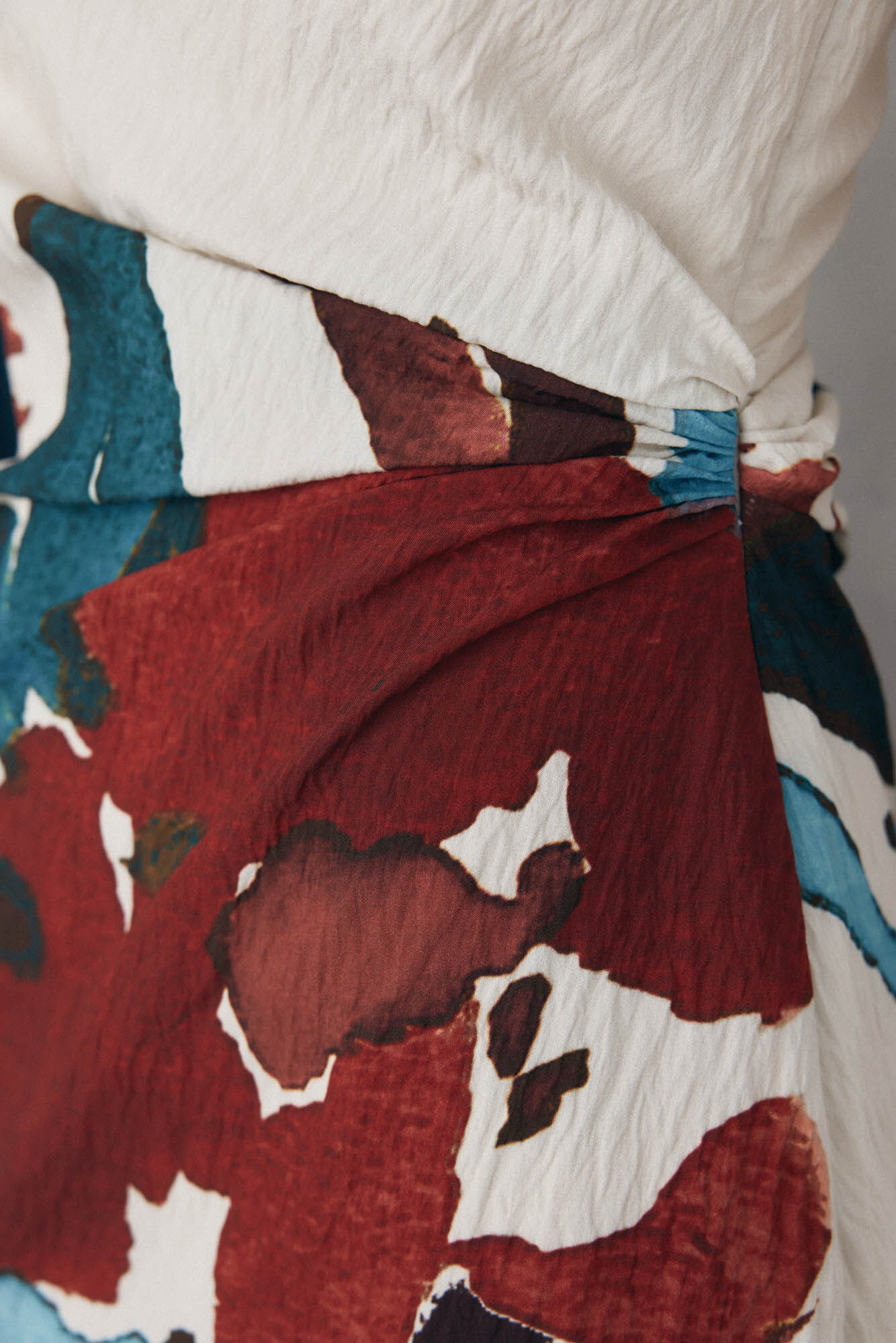 Pedro del Hierro Vestido estampado assim&eacute;trico Vermelho