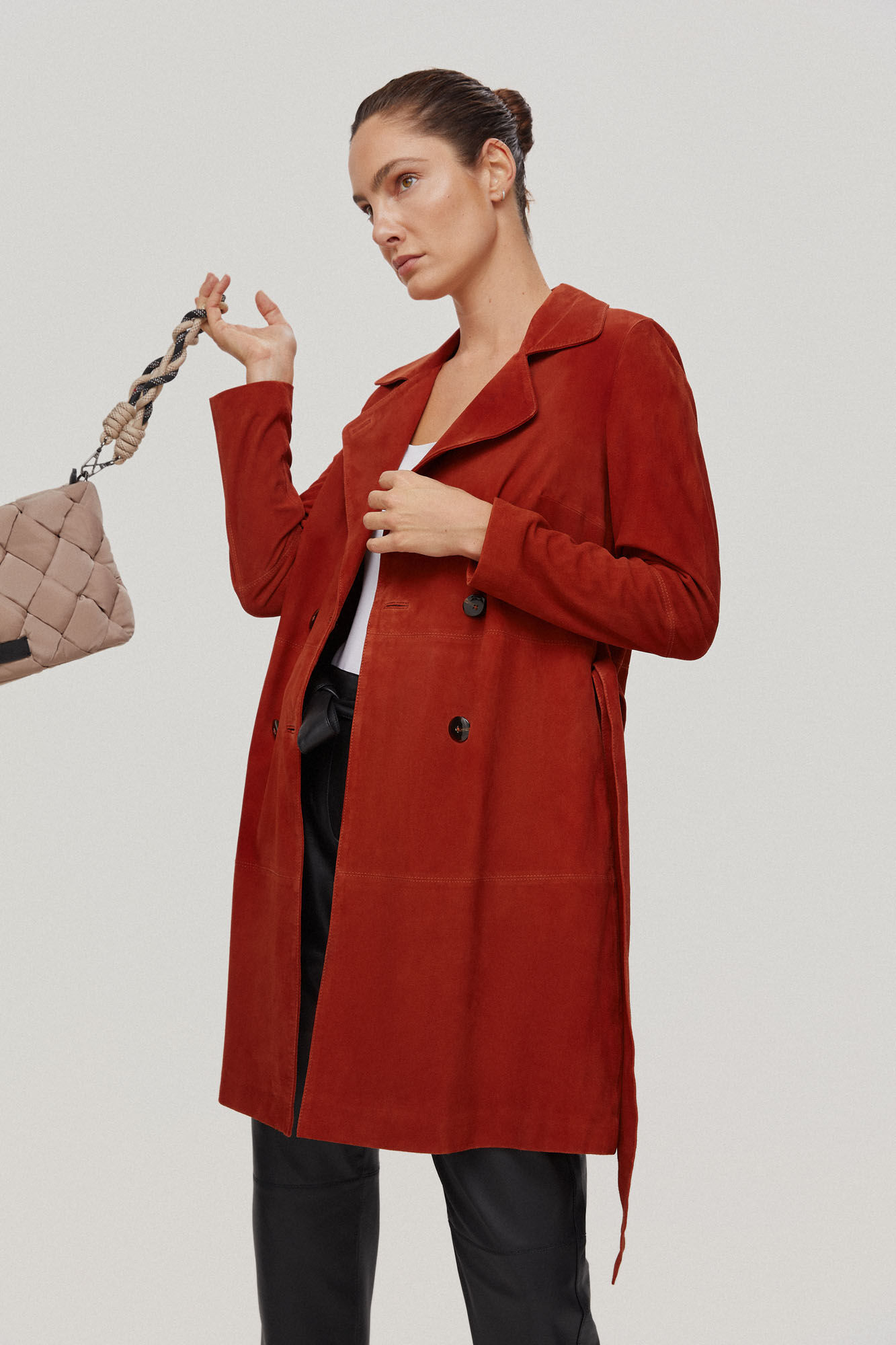 Pedro del Hierro Trench ligero ante Rosa