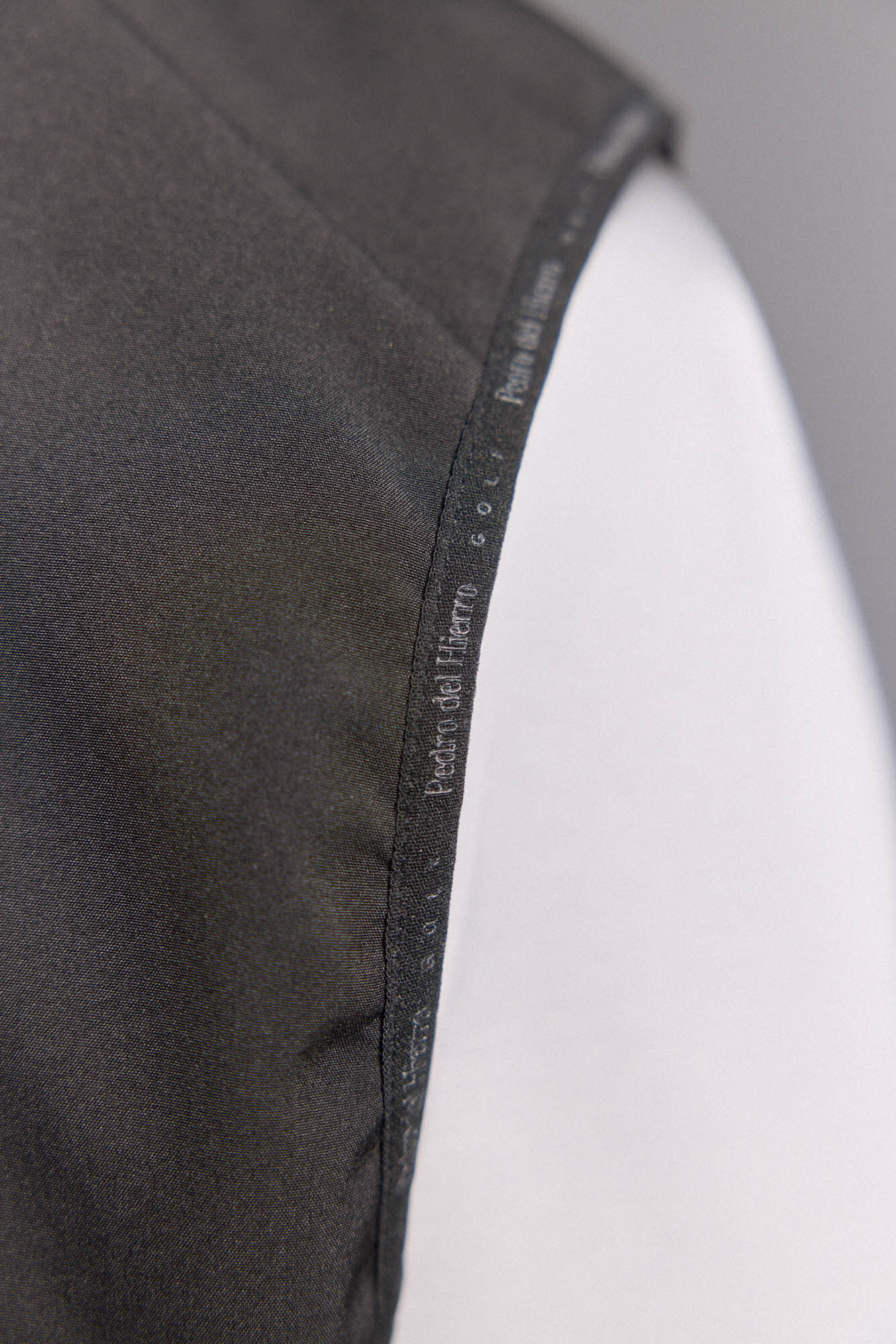 Pedro del Hierro Plain golf vest Black