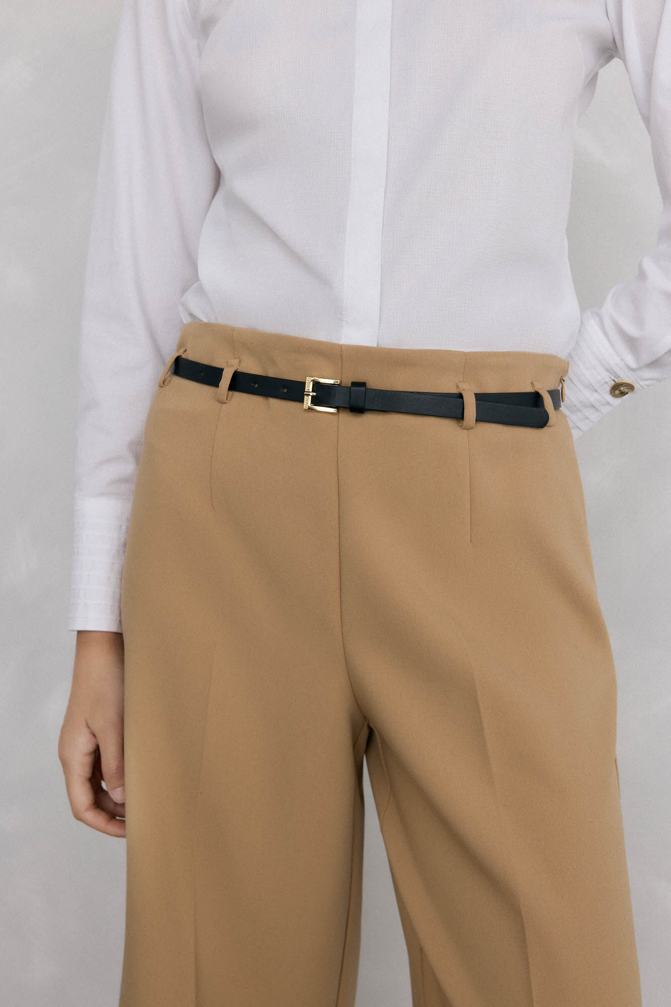 Pedro del Hierro culottes pants with belt Beige