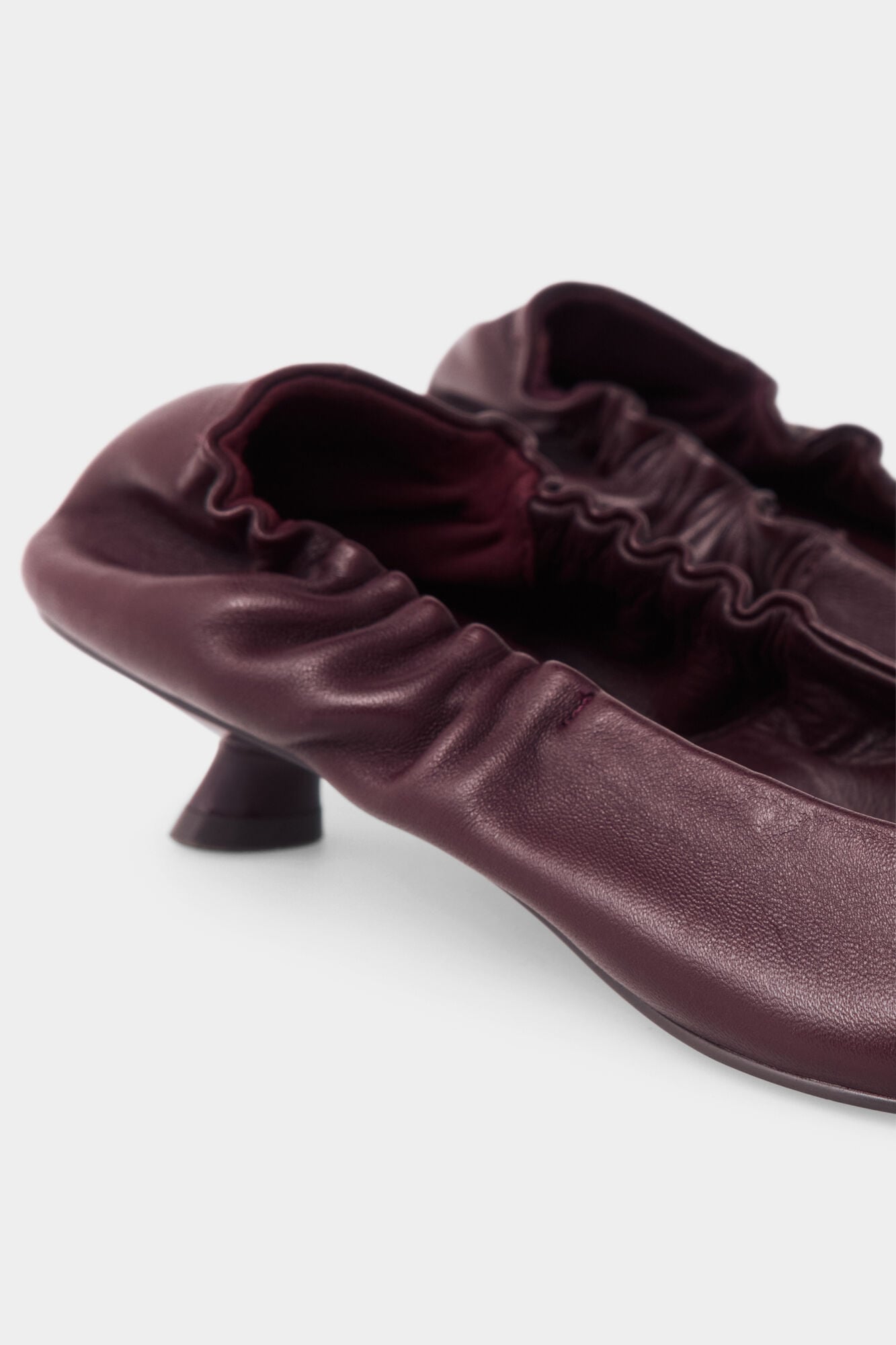 Pedro del Hierro Kitten heel em pele Bordeaux
