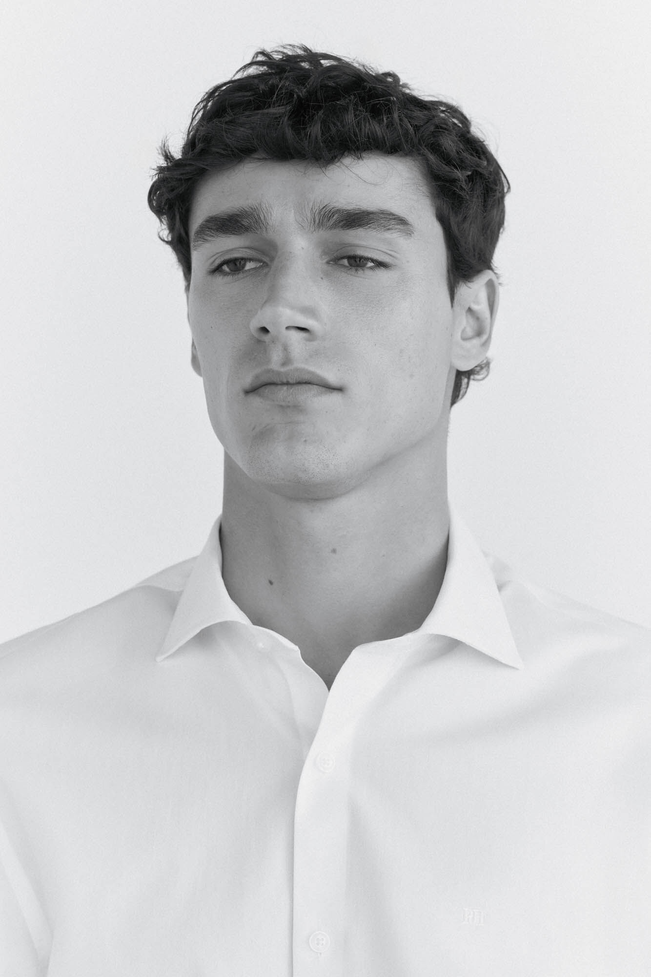 Pedro del Hierro Plain non iron + stain resistant dress shirt