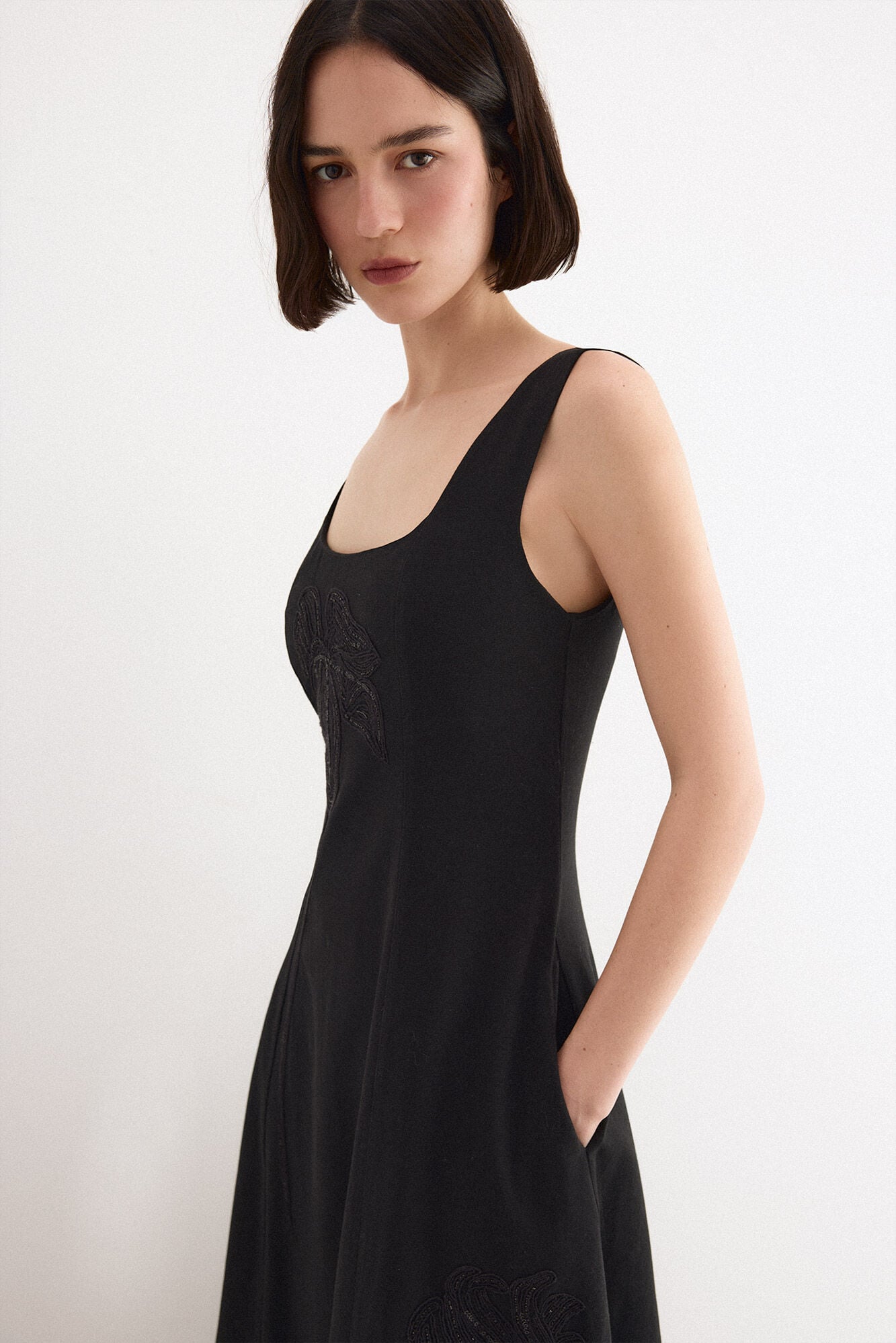 TFP by Tamara Falc&oacute; Floral embroidered dress Black