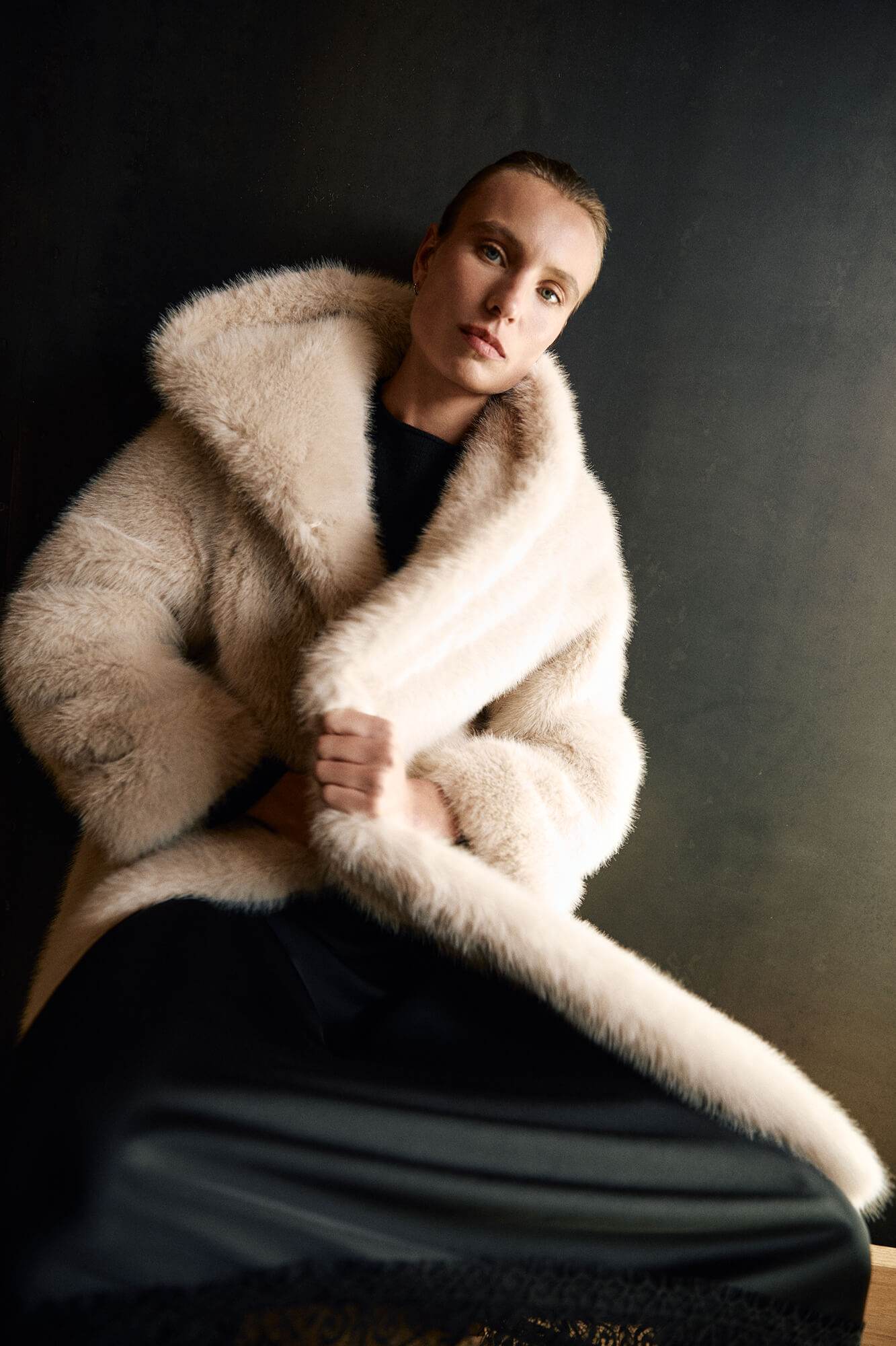 Pedro del Hierro Abrigo largo de efecto pelo