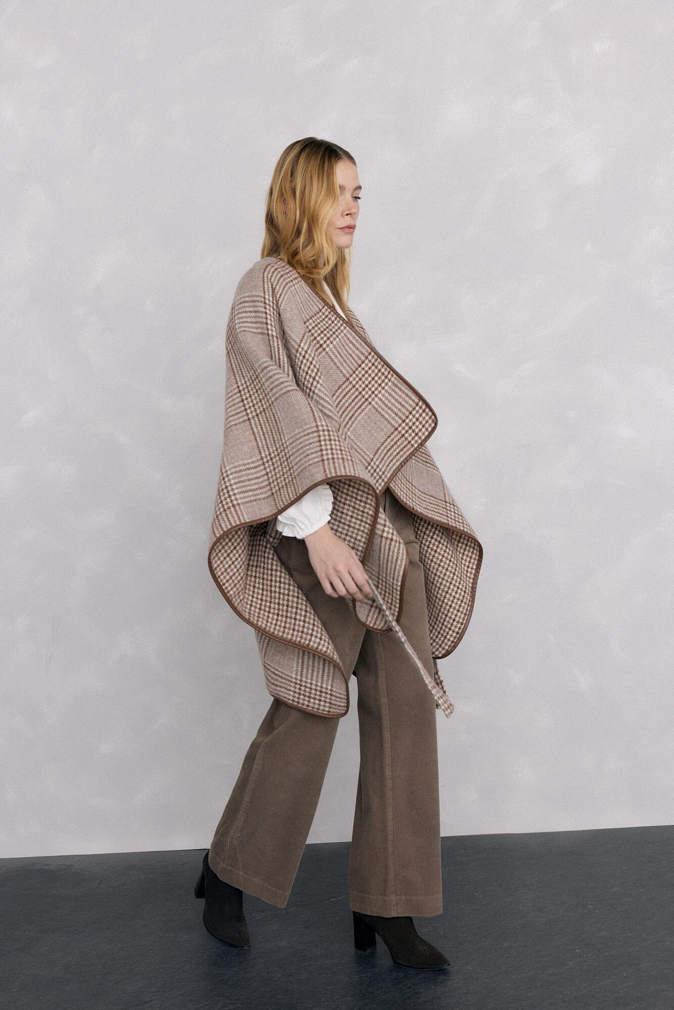 Pedro del Hierro Poncho cuadros
