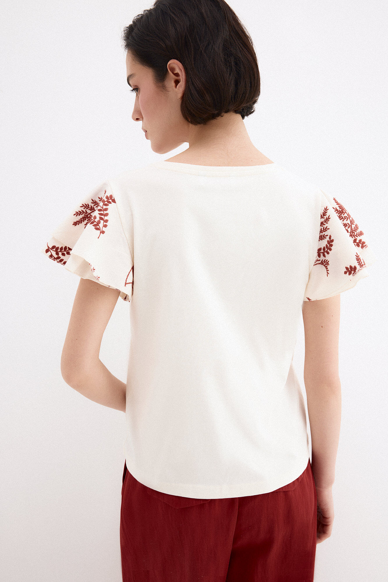 Pedro del Hierro Embroidered ruffle short sleeve T-shirt Ecru
