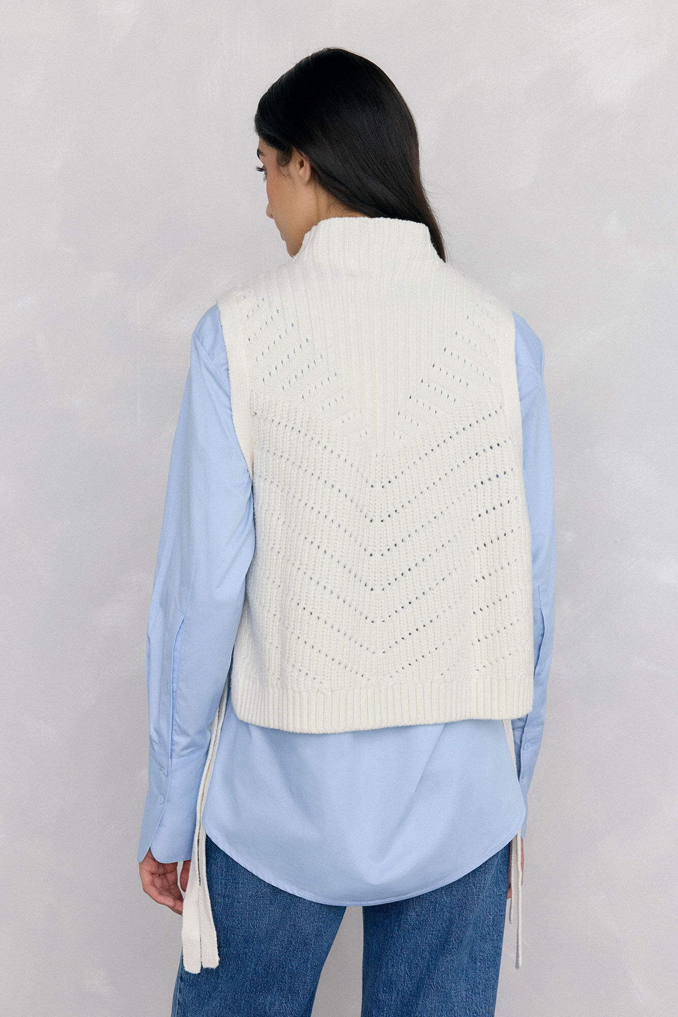 Pedro del Hierro Knitted vest with jersey-knit Ecru