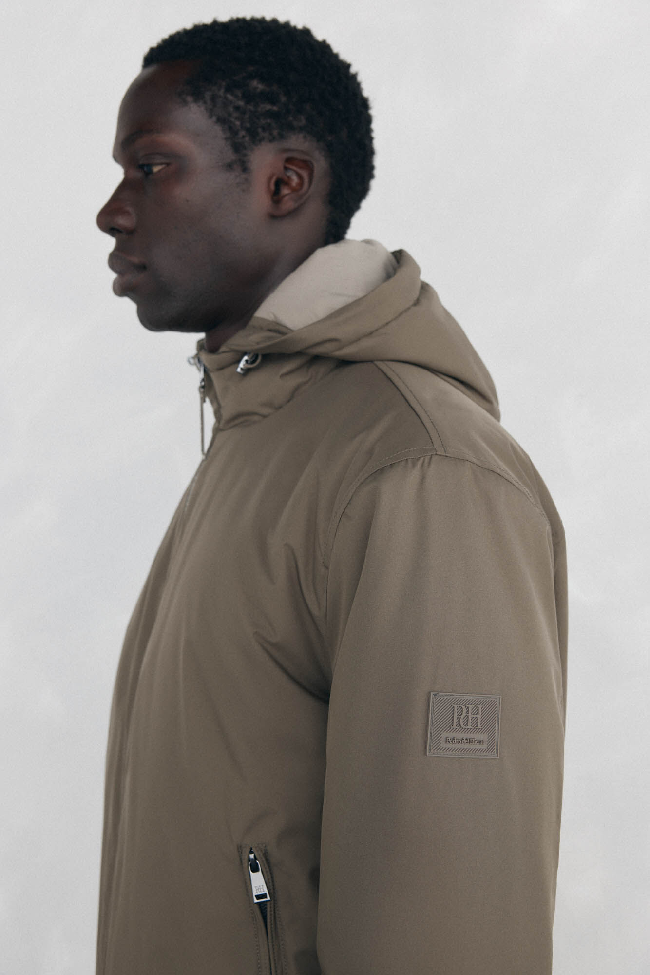 Pedro del Hierro Jaqueta com fecho-&eacute;clair e capuz Beige