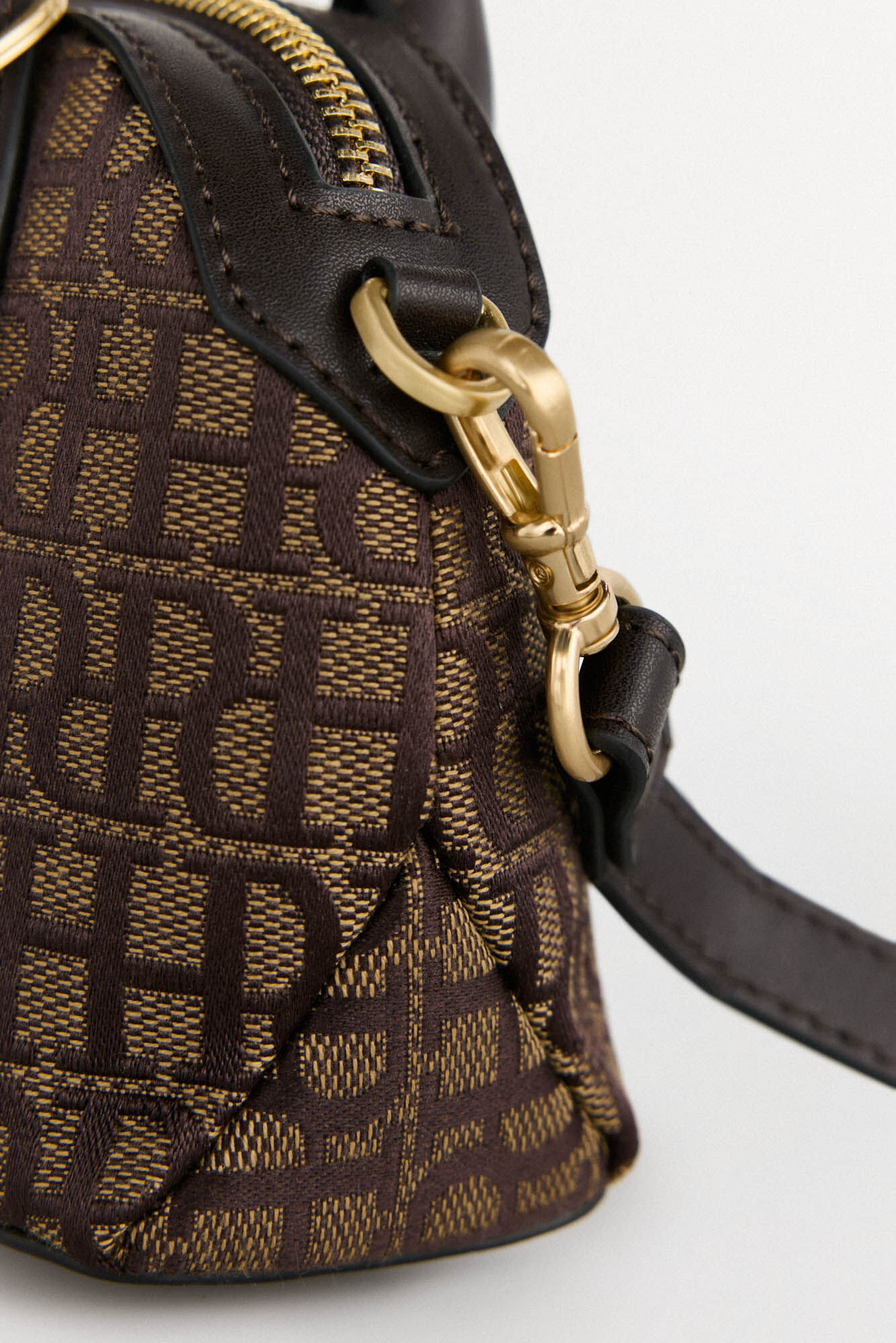 Pedro del Hierro Bolso bowling jacquard mini Marr&oacute;n