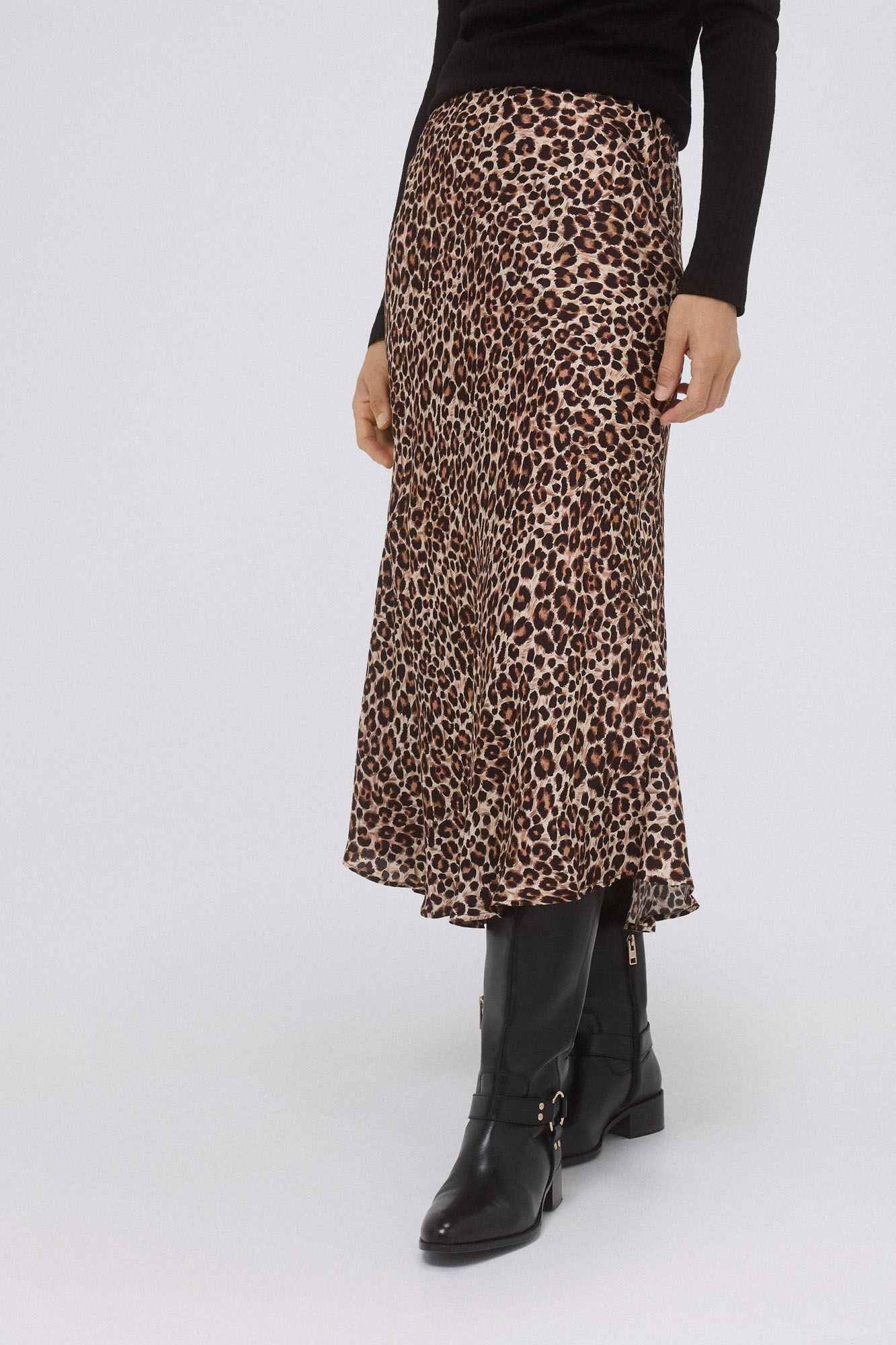 Pedro del Hierro Animal print satin skirt. Brown