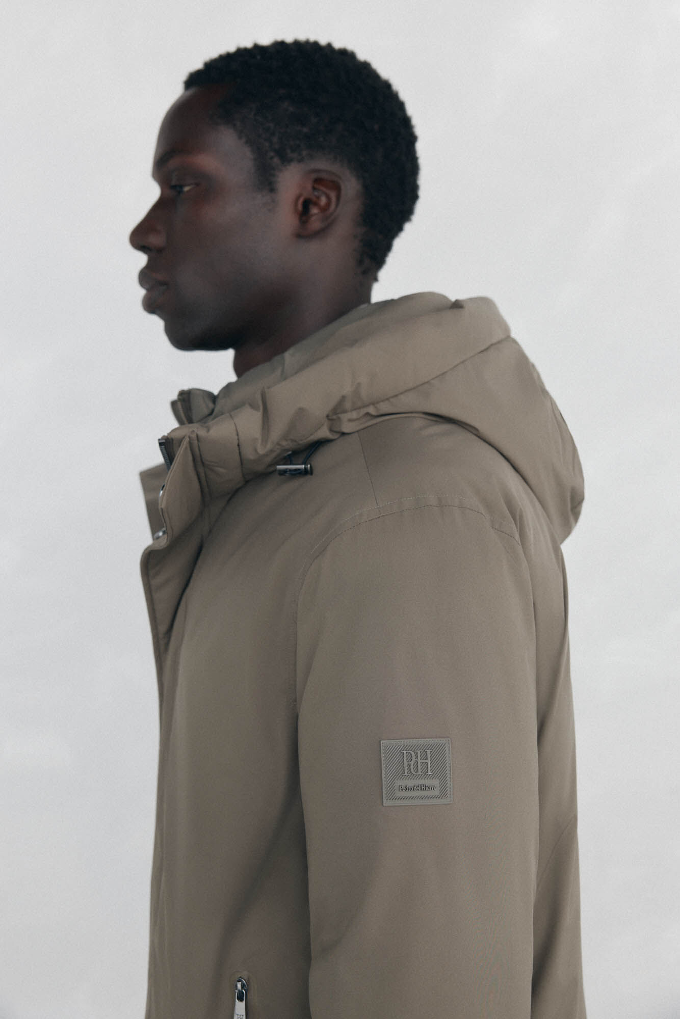 Pedro del Hierro Parka curta capuz Beige