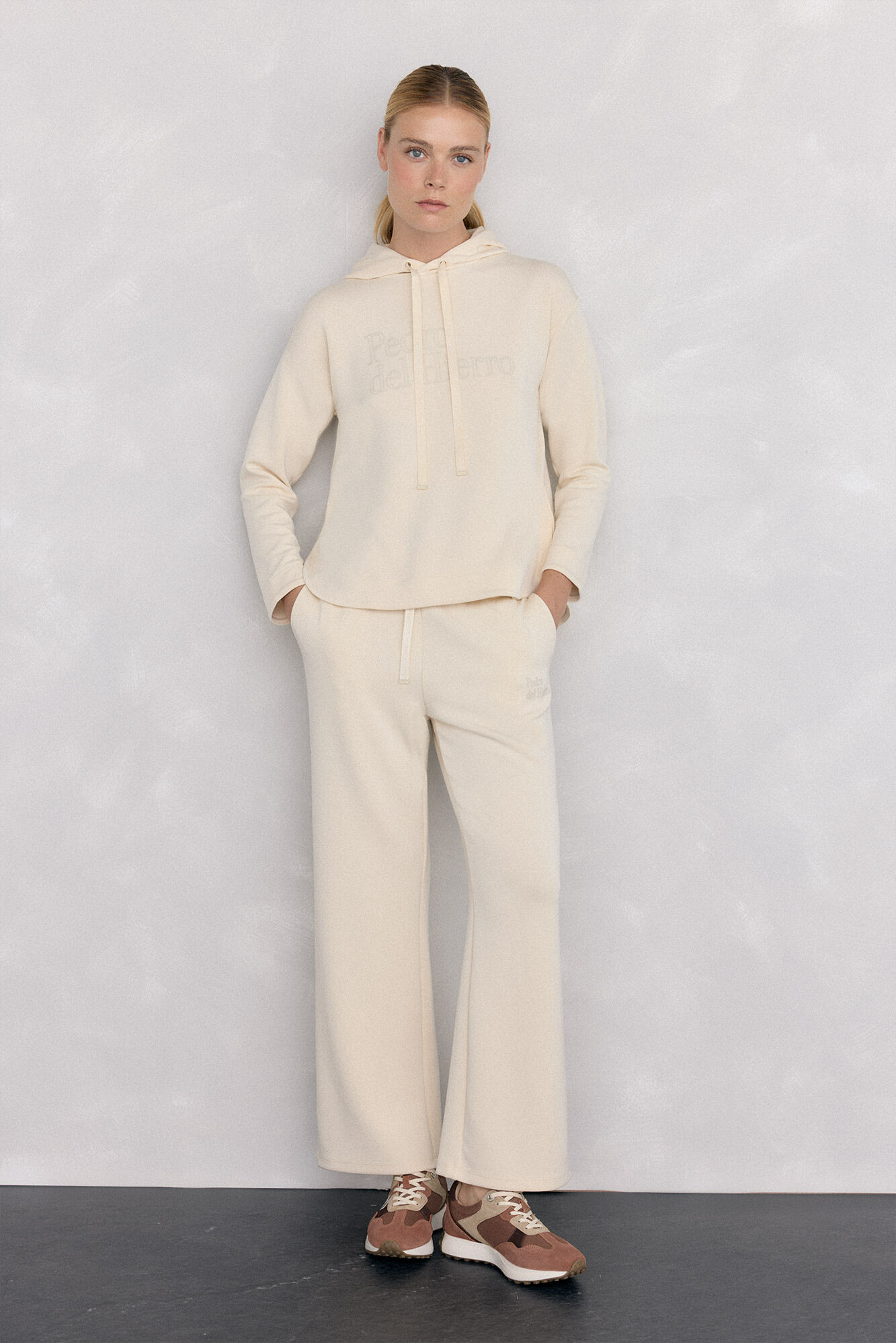 Pedro del Hierro Softouch fabric activewear pants