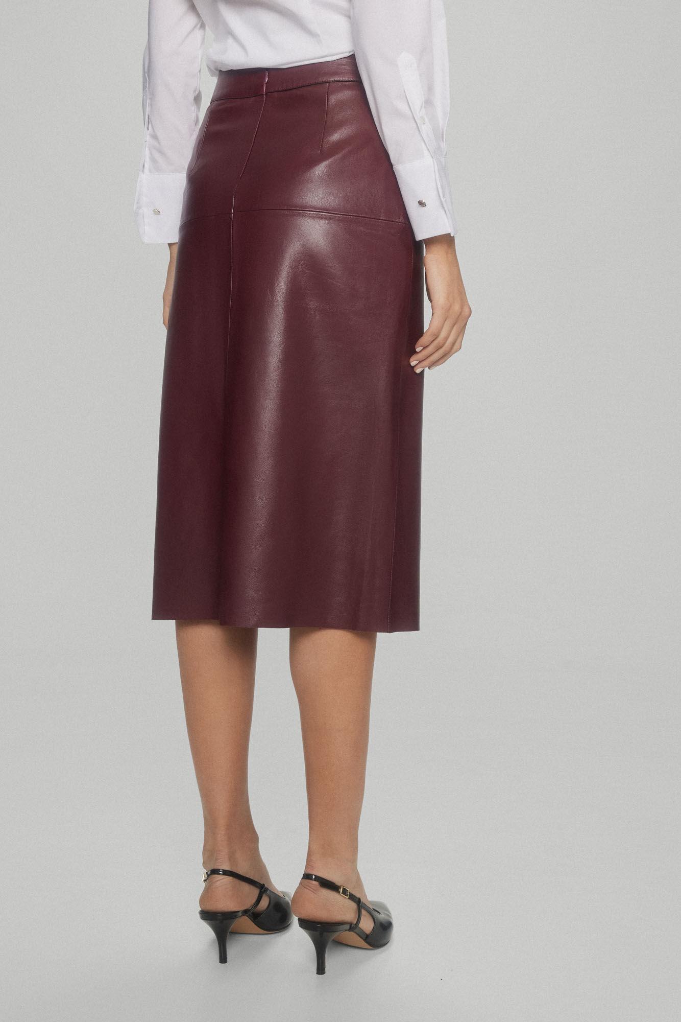 Pedro del Hierro Falda recta de napa Burdeos