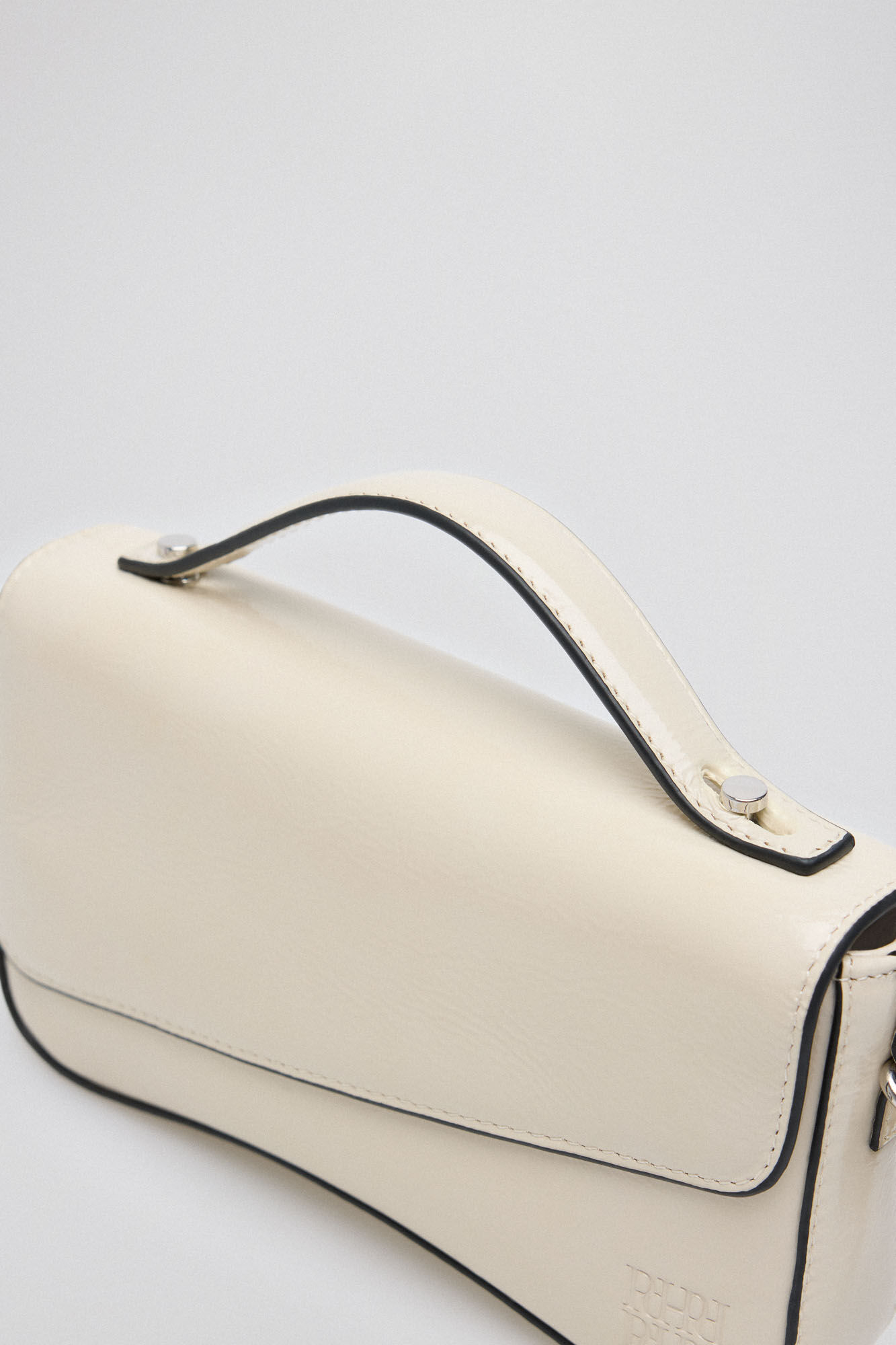 Pedro del Hierro Mini baguete desfile Crudo