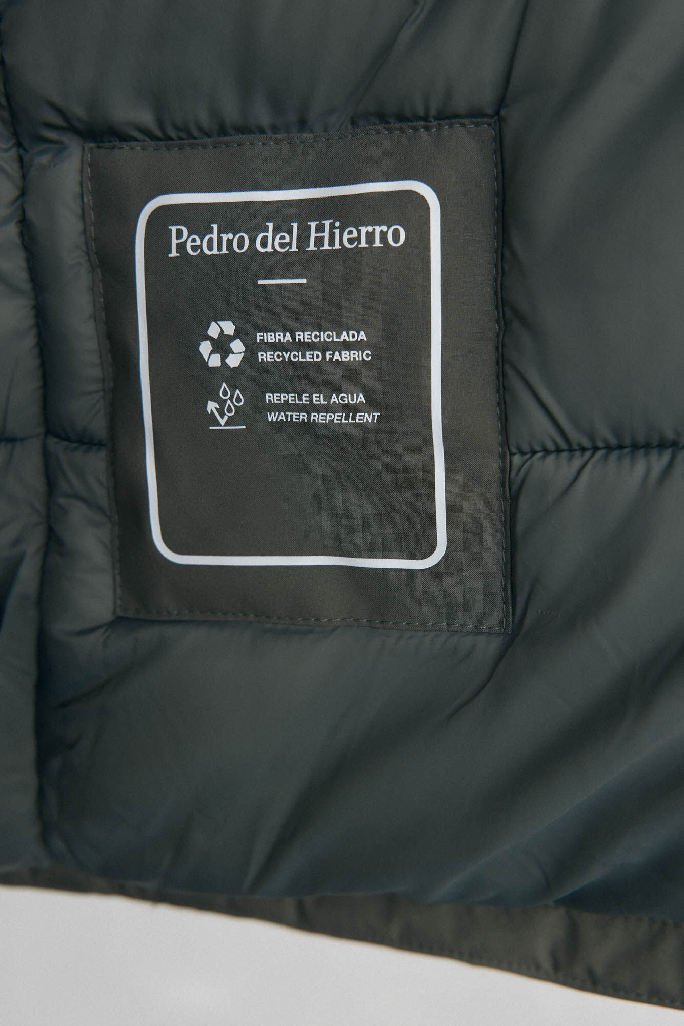 Pedro del Hierro Long parka with hood and views Green