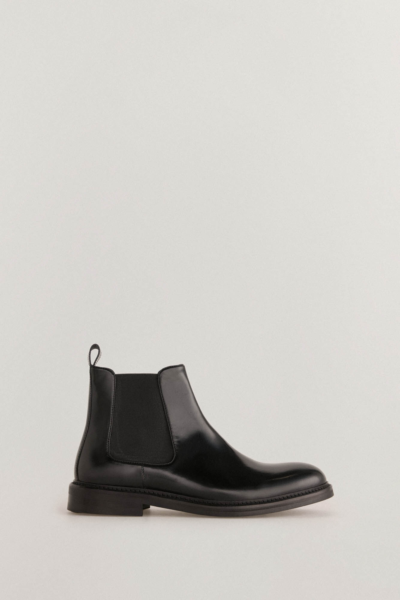 Pedro del Hierro leather boot with side elastic bands