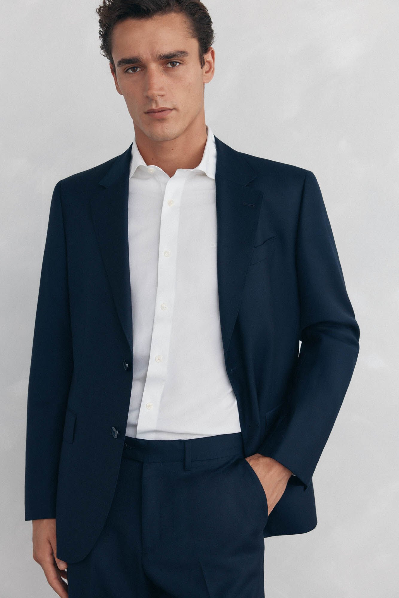 Pedro del Hierro Plain non iron + stain resistant slim fit dress shirt