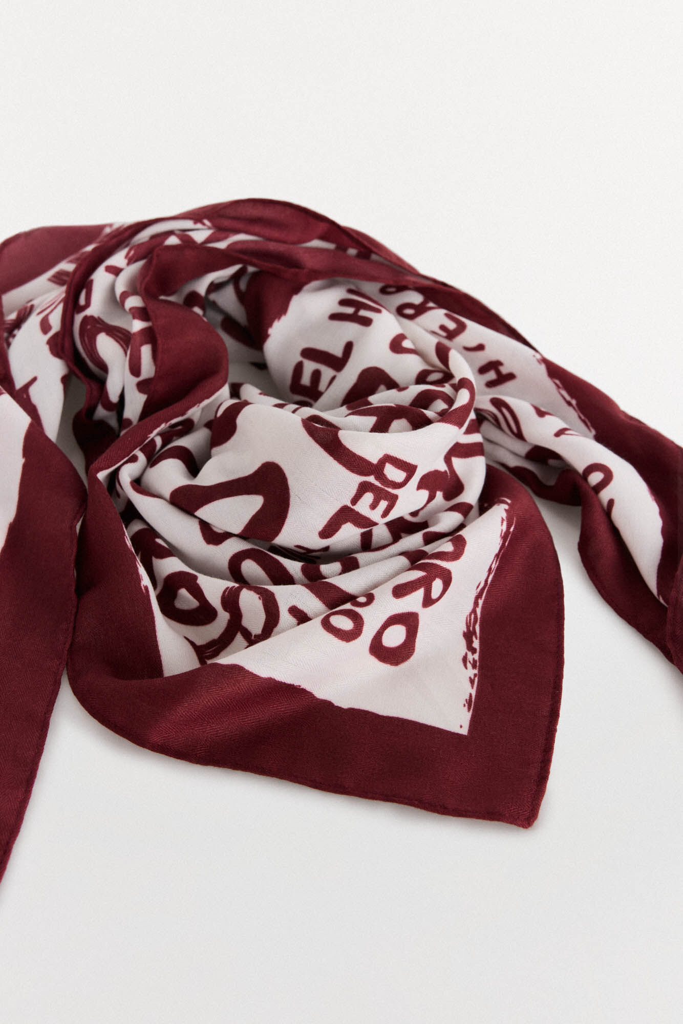 Pedro del Hierro Double-color logo shawl