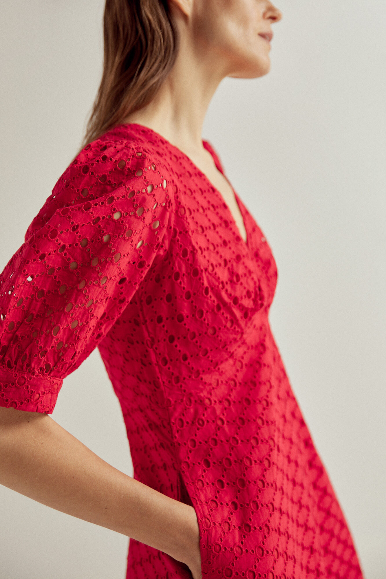 Pedro del Hierro Vestido bordado troquedado n&oacute; Vermelho