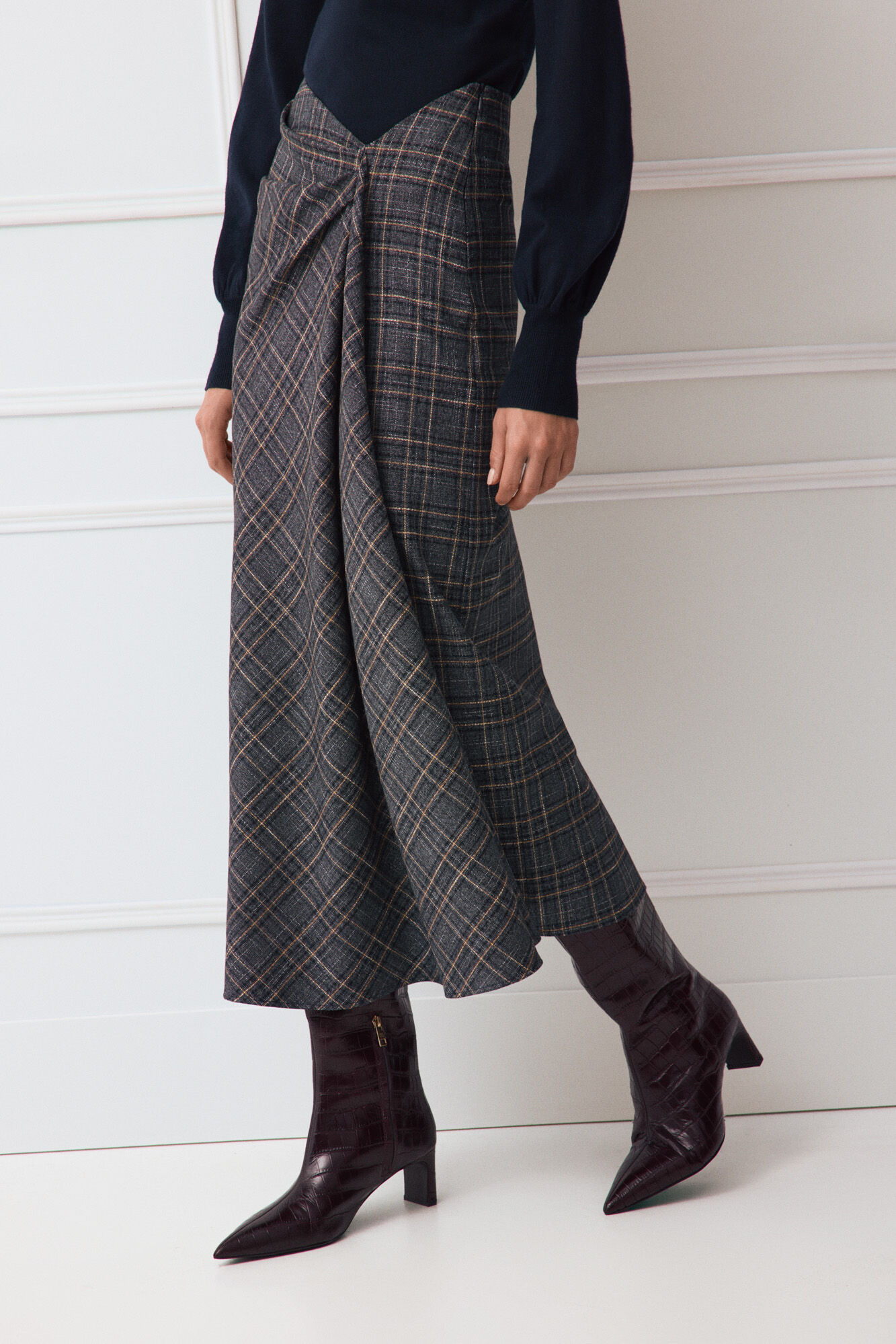 TFP by Tamara Falc&oacute; Plaid straight skirt