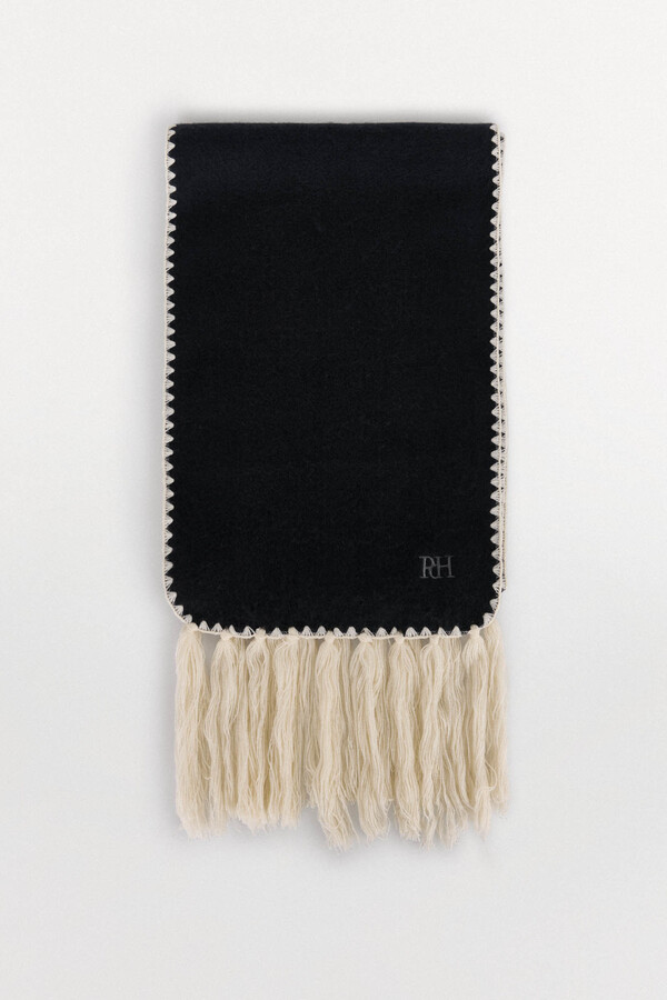 Scarf with two-tone fringed ends - Main Image