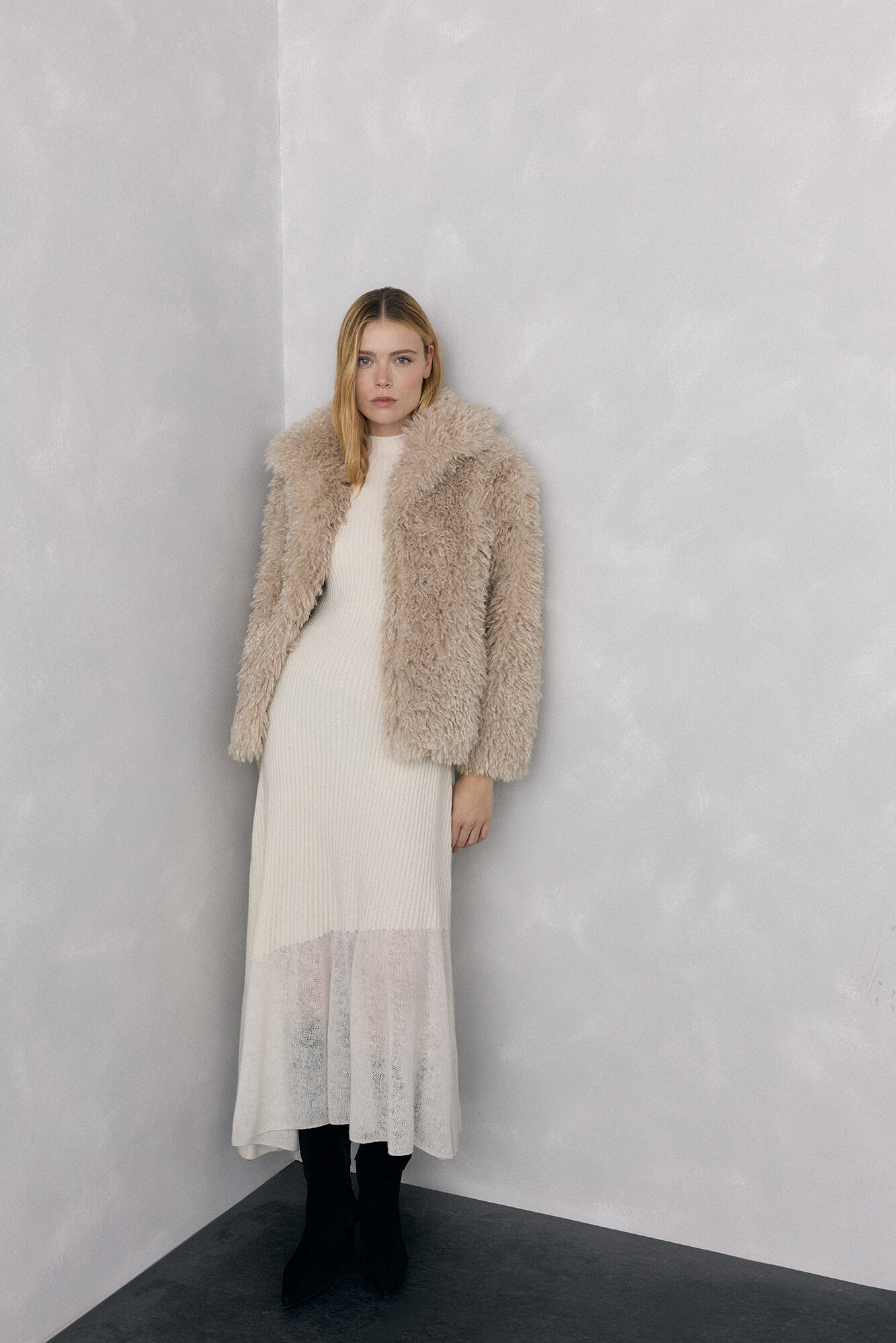 Pedro del Hierro 0 White