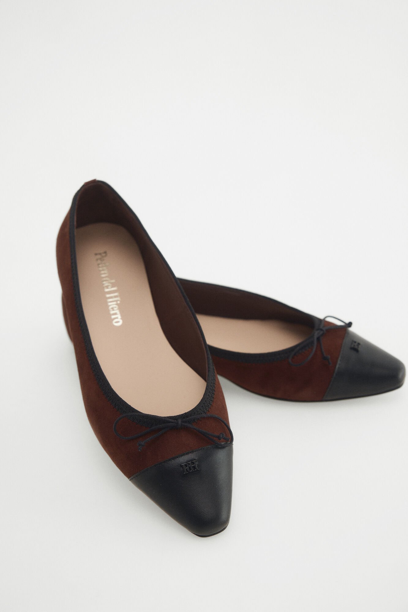 Pedro del Hierro Two-tone logo ballet flat Beige