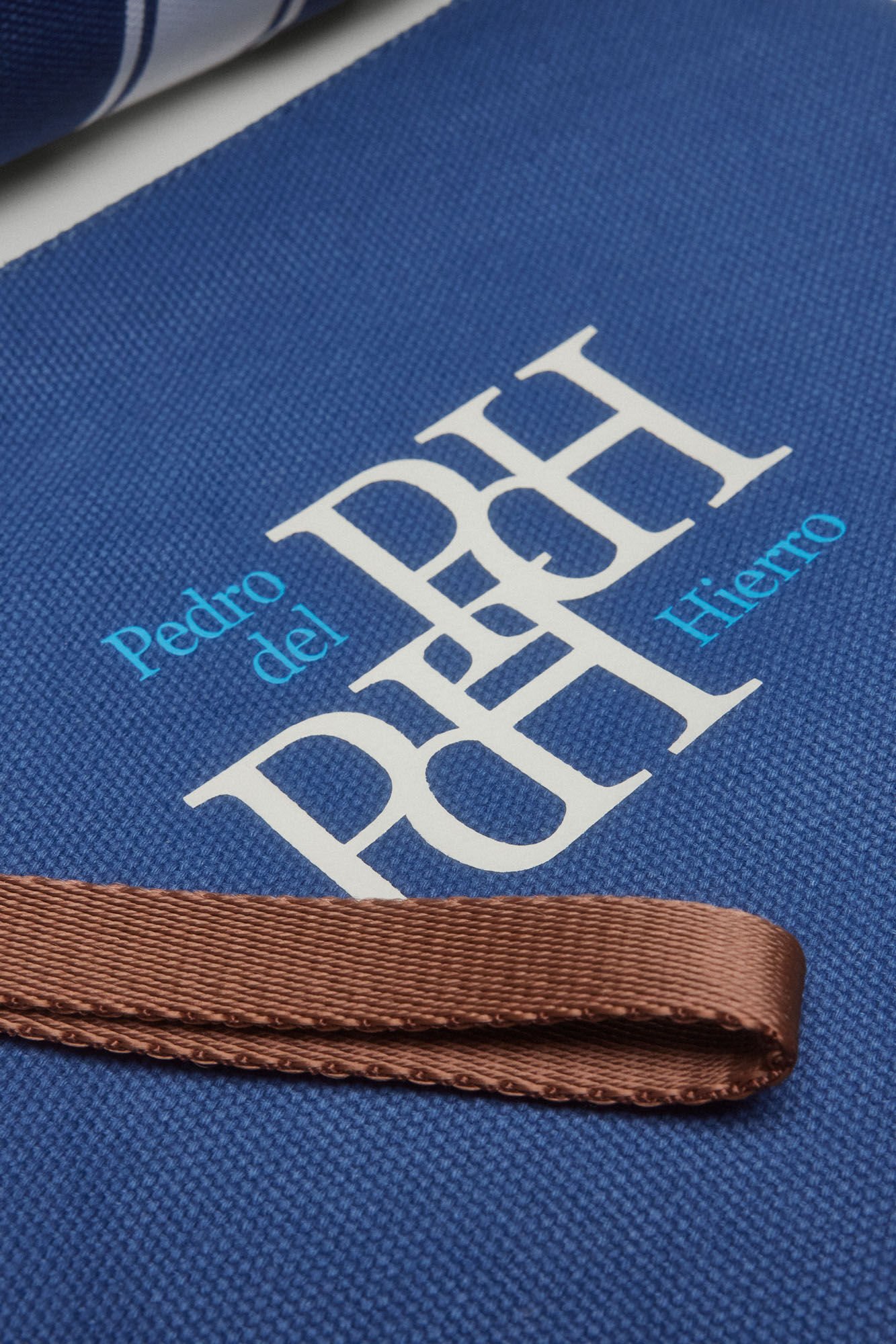 Pedro del Hierro Bolsa tela playa Azul