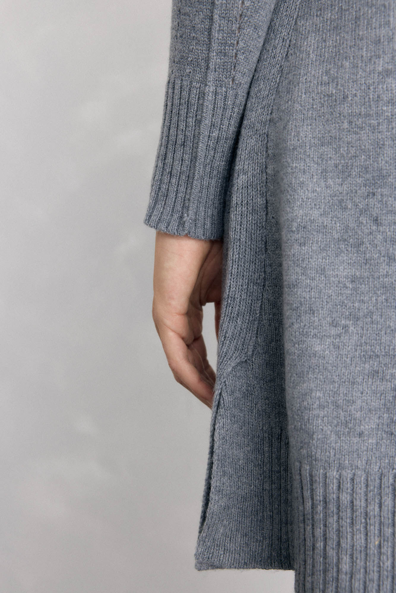 Pedro del Hierro Vestido de malha com costura central em l&atilde; Cizento