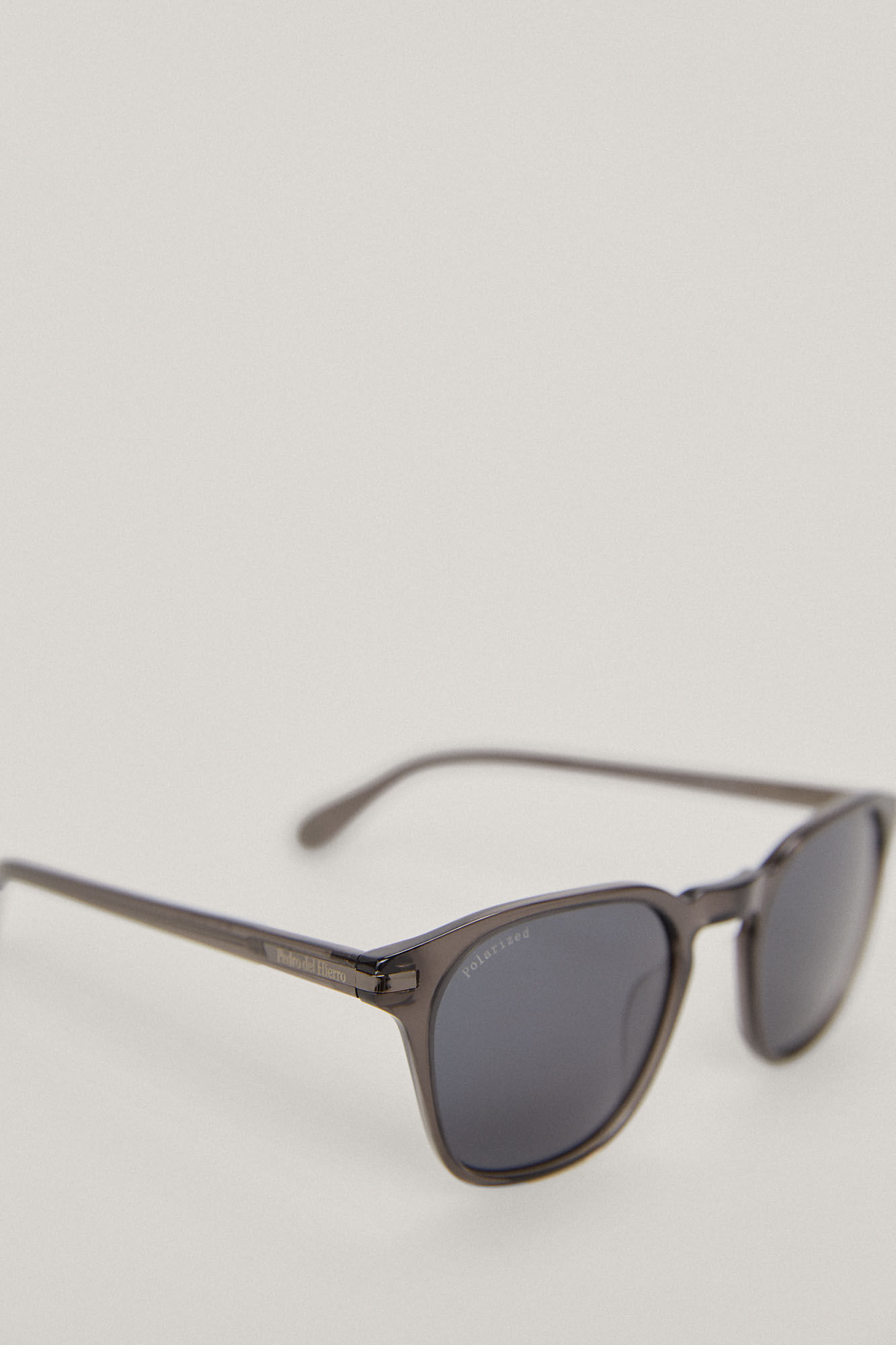 Pedro del Hierro Gafas sol hombre round square Grey