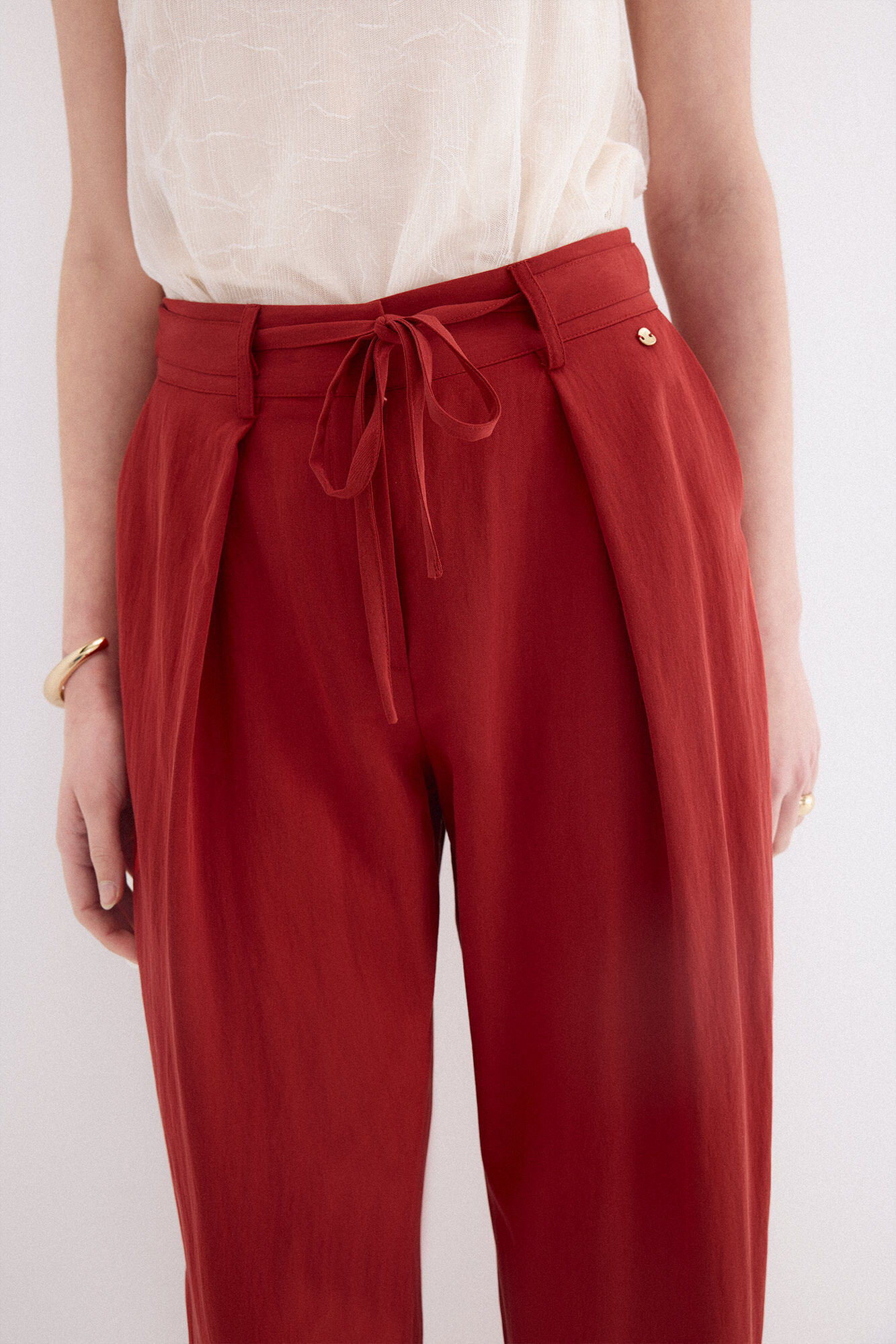 Pedro del Hierro Pleated trousers Ecru