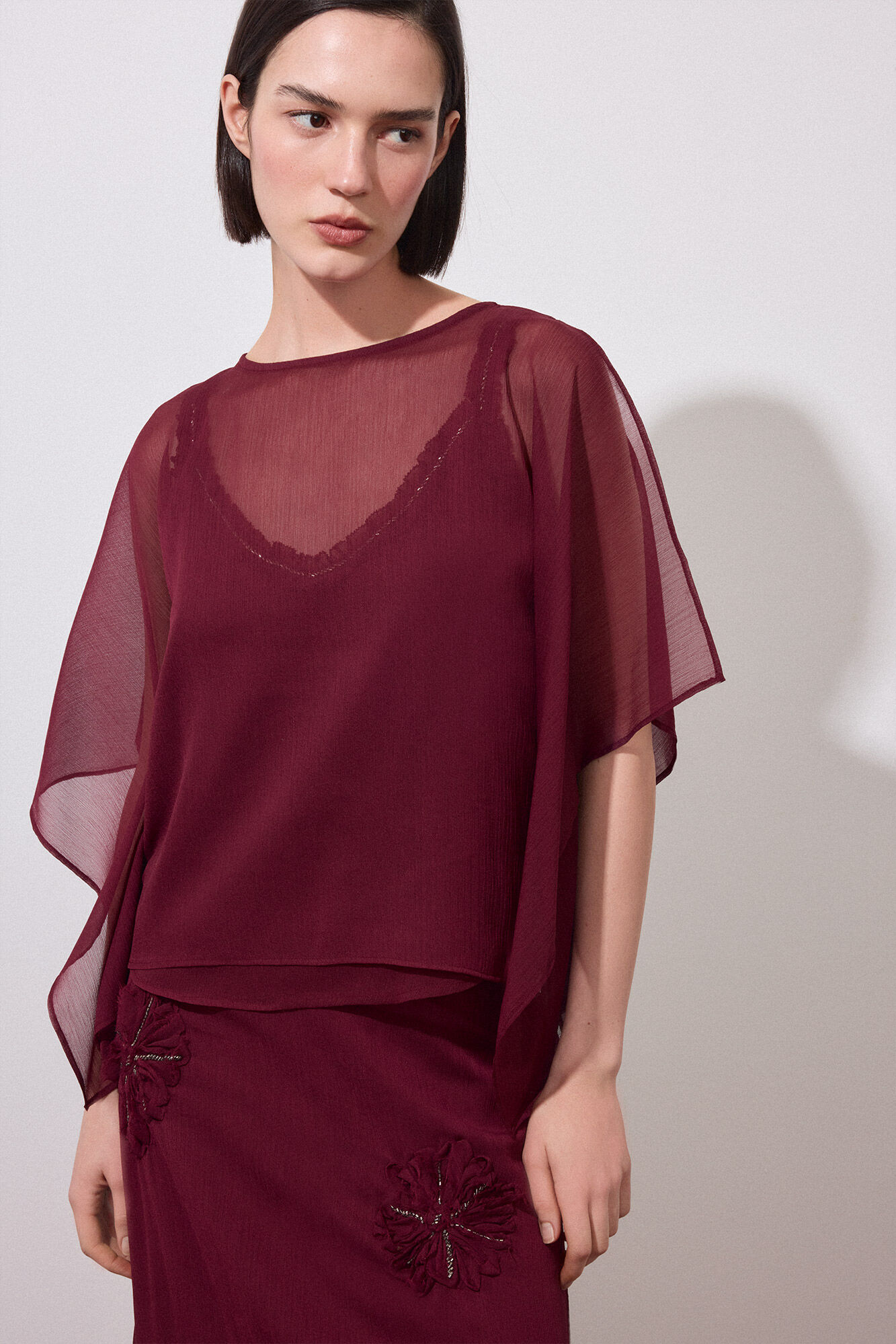 Pedro del Hierro Chiffon cape and top Burgundy