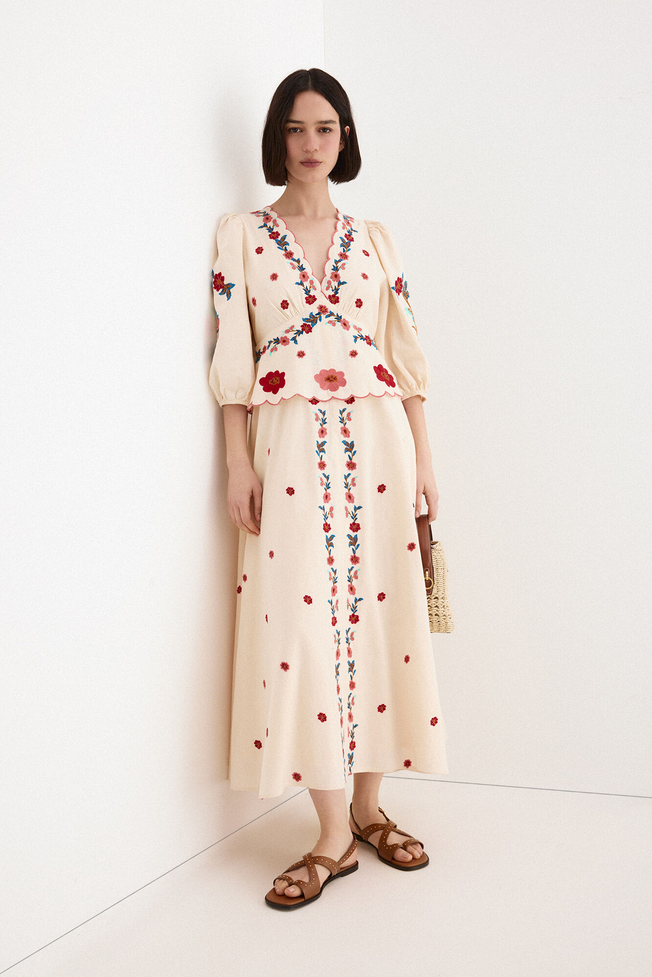 TFP by Tamara Falc&oacute; Embroidered dress Beige