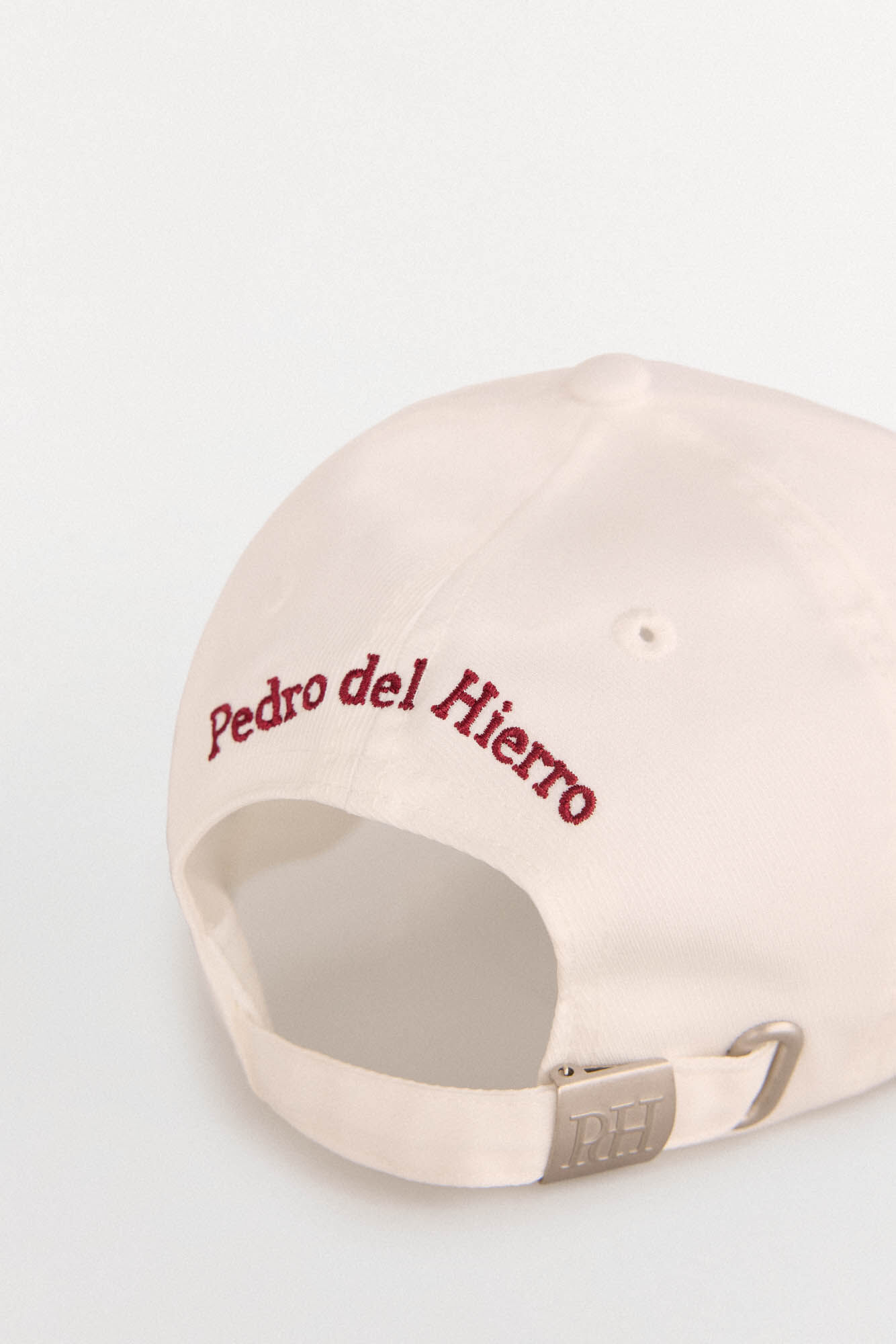 Pedro del Hierro Golf visor cap White