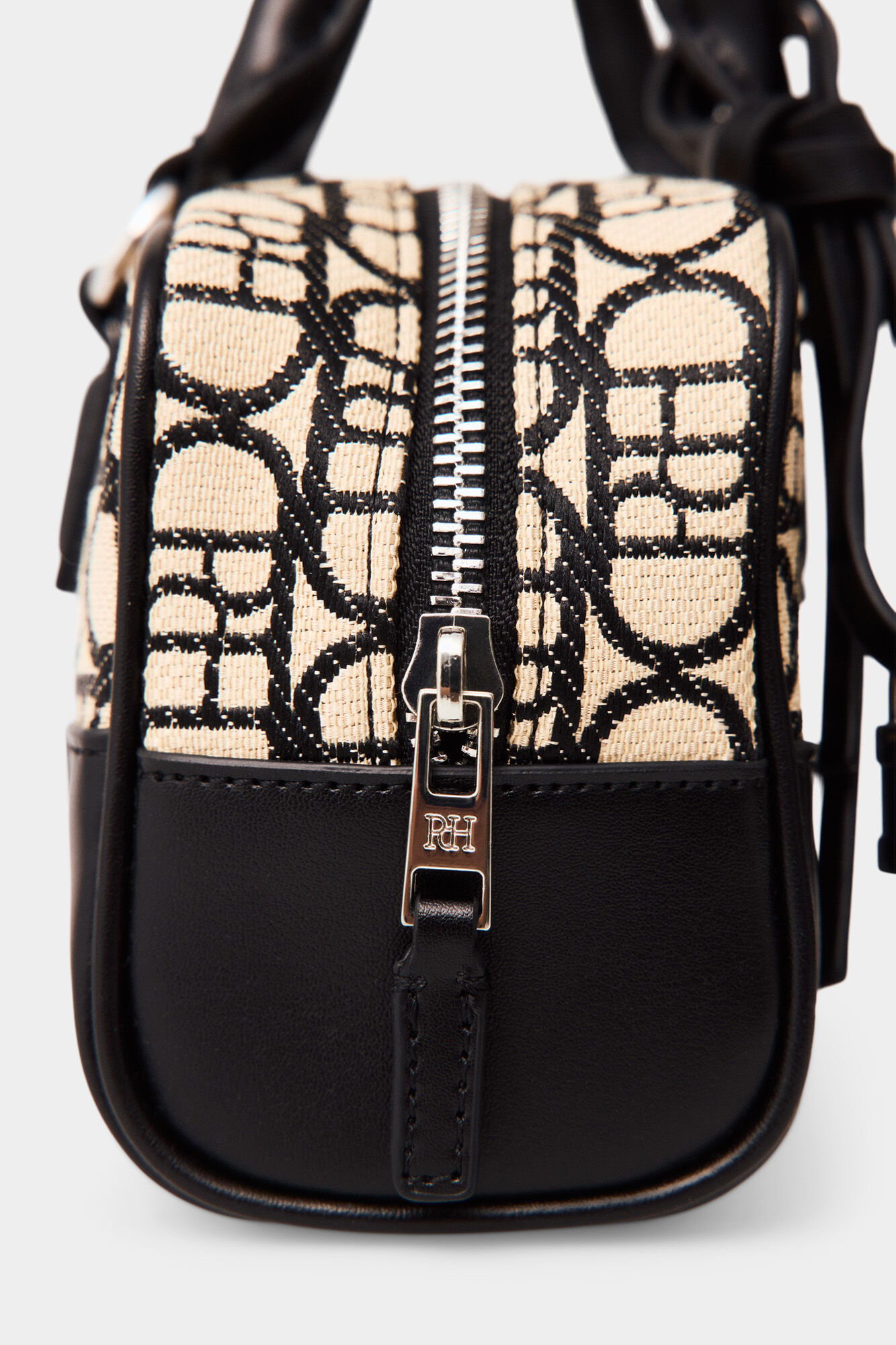 Pedro del Hierro Logo bowling bag Beige