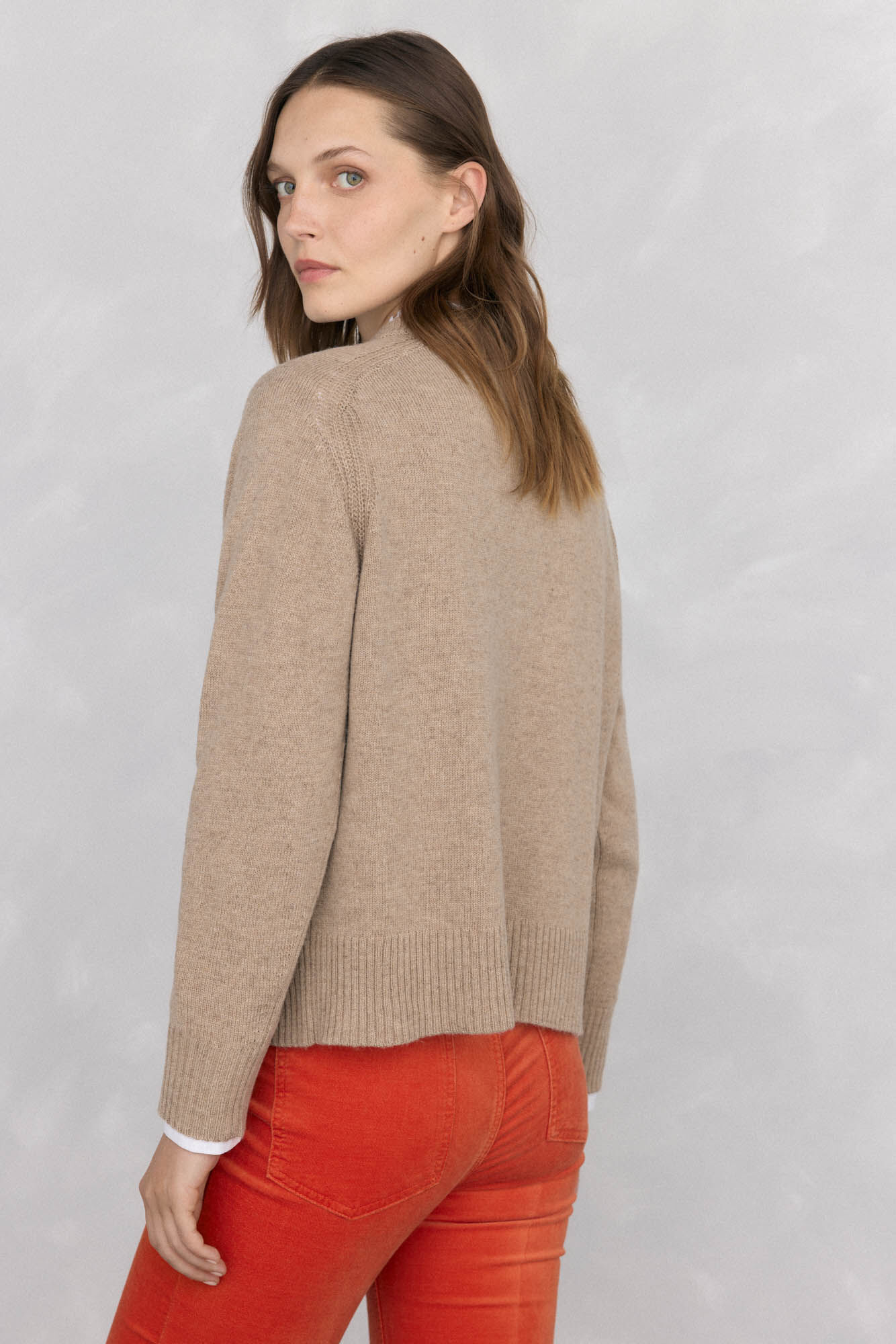 Pedro del Hierro Jersey lana cuello caja costura central Beige