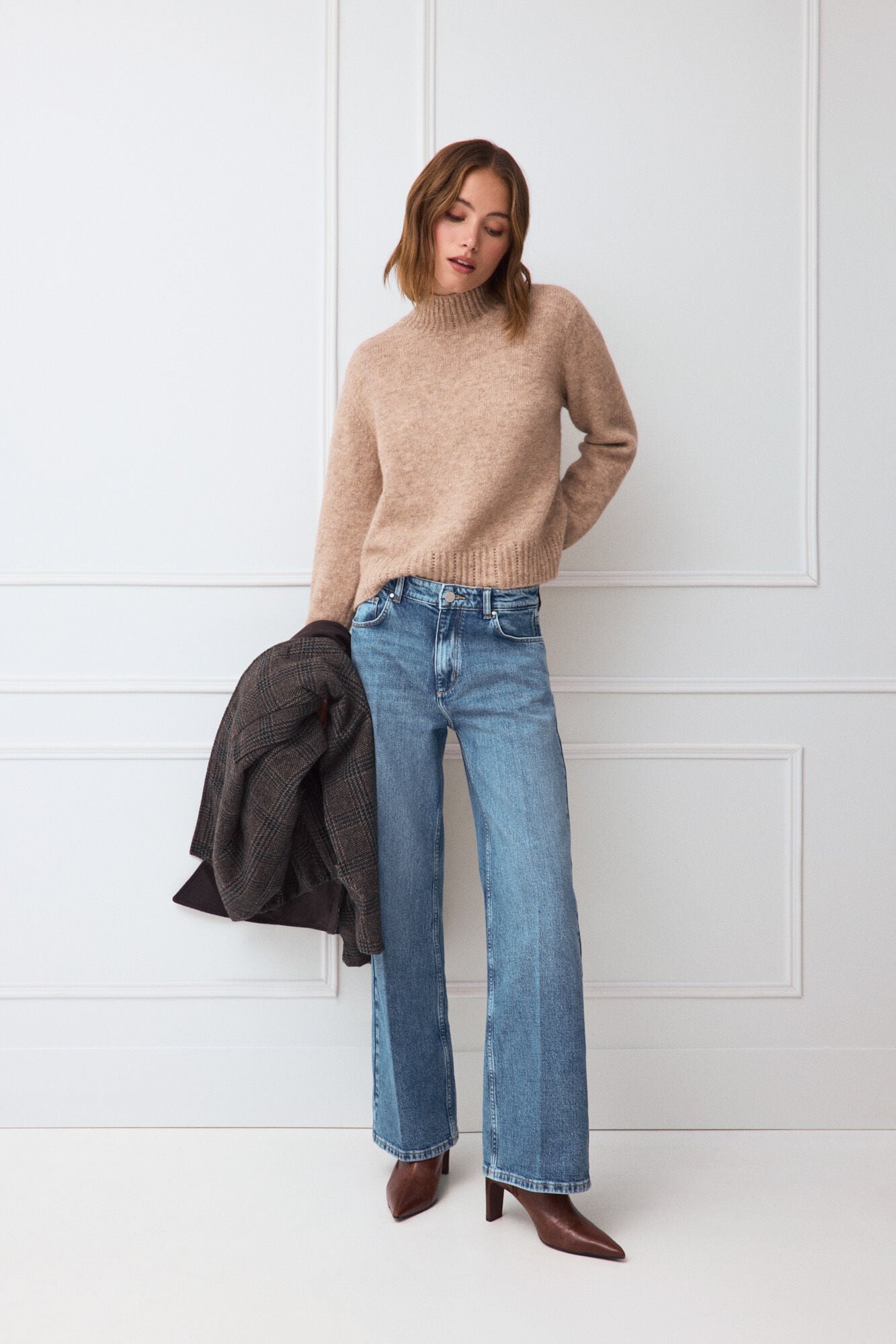 TFP by Tamara Falc&oacute; Cropped cross-knit jumper Beige