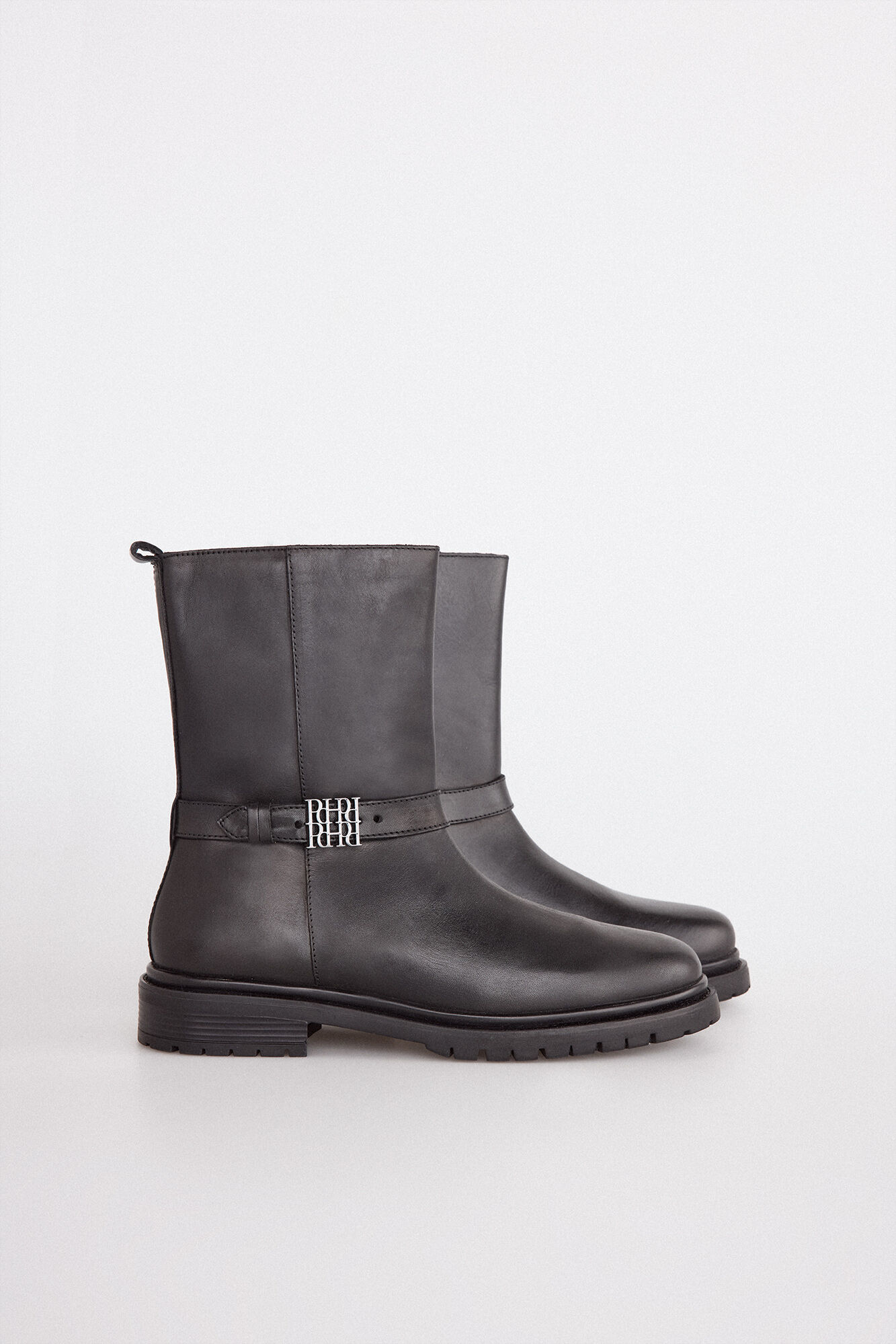 Pedro del Hierro Flat leather ankle boot with logo buckle Black