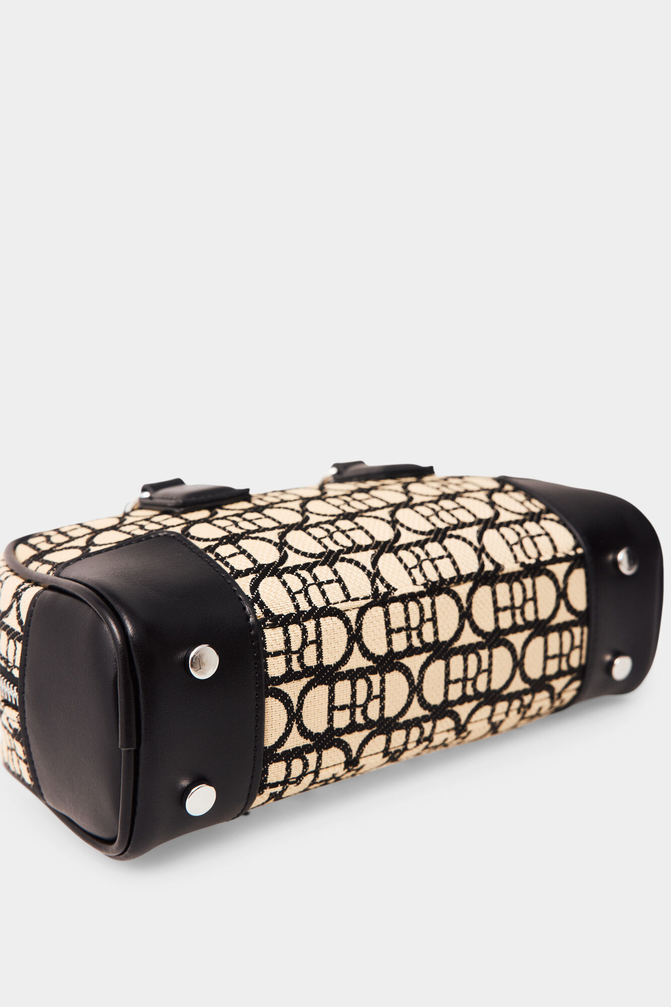 Pedro del Hierro Logo bowling bag Beige