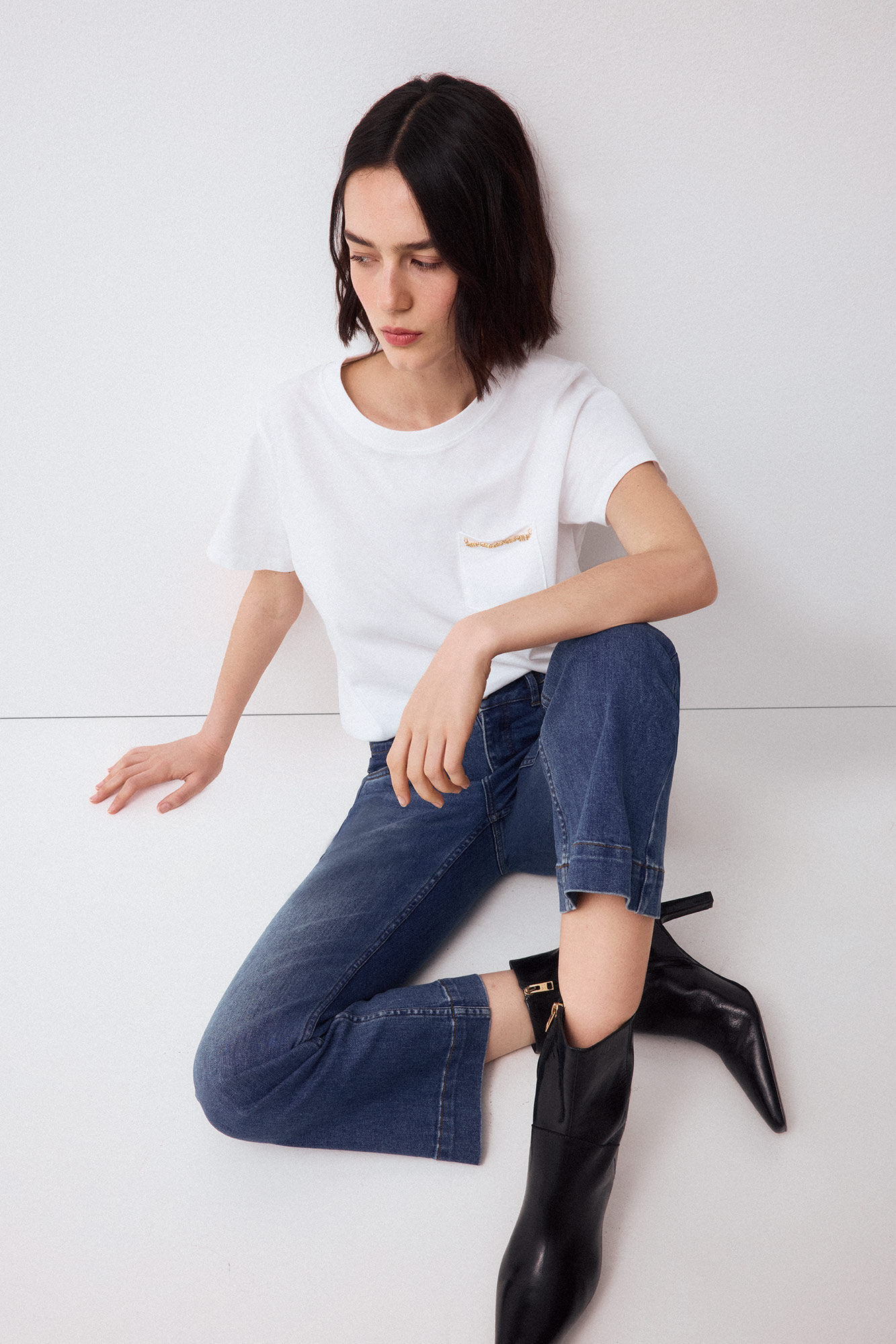 Pedro del Hierro Short sleeve T-shirt with pocket and chain detail