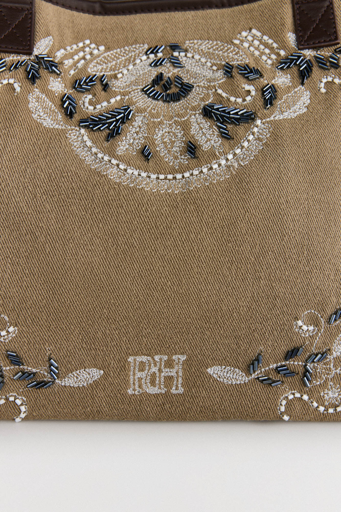 Pedro del Hierro Bolso tejido bordado Verde